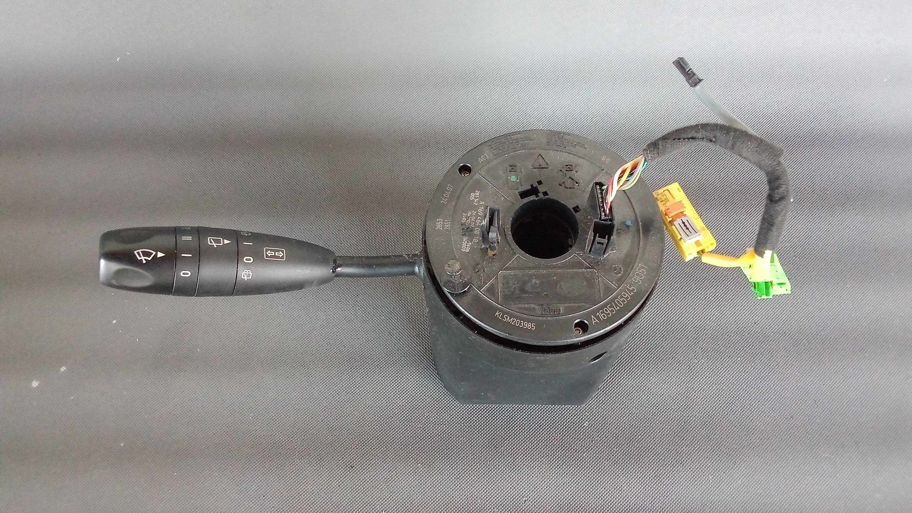 A1694641518 A1695450210 A1695405945 A1694640818 Lenkwinkelsensor Blinkerschalter #69