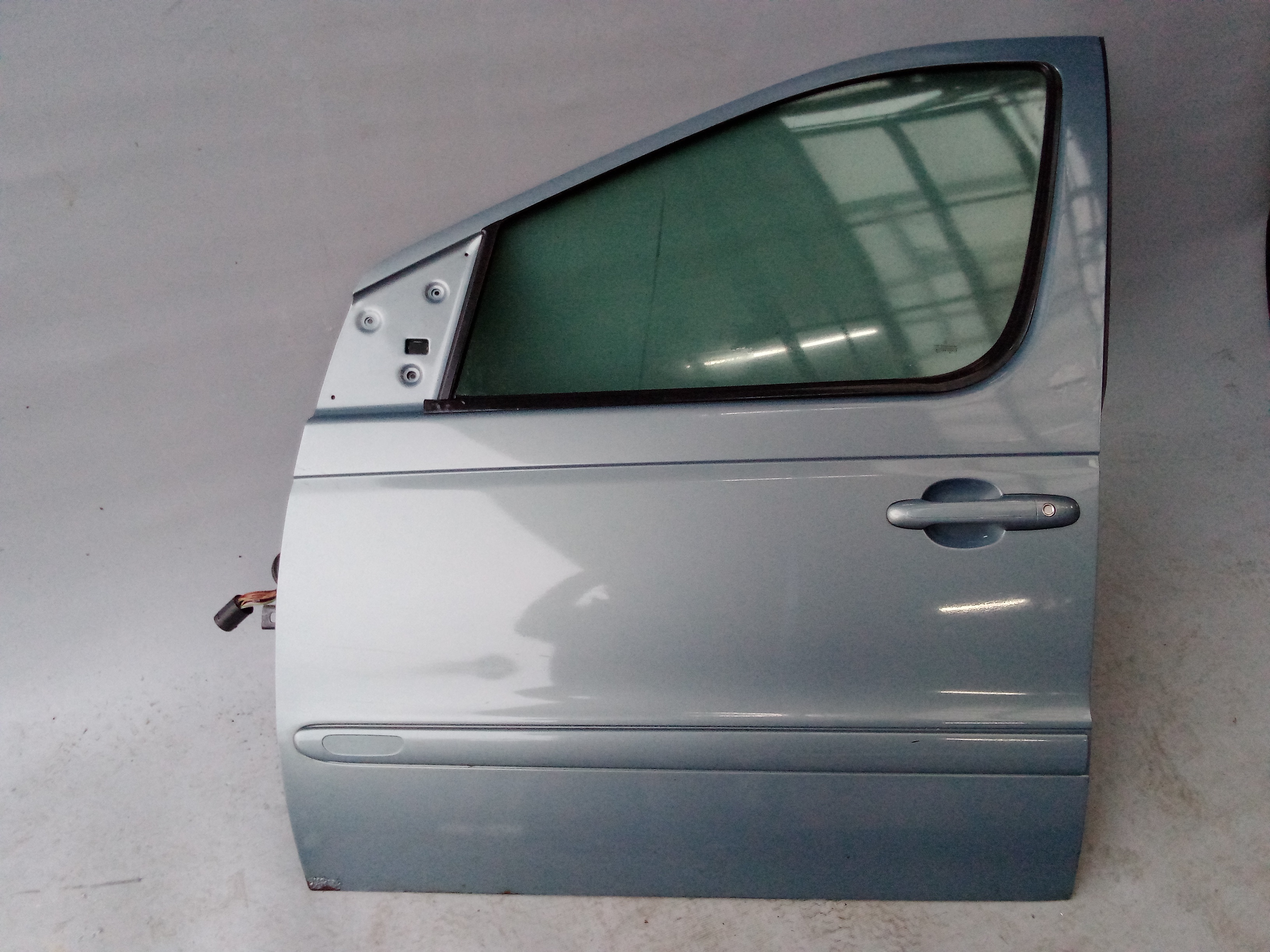 A4147200005 747 Perlitgrau Mercedes W414 Vaneo Fahrertür Tür Vorne Links #Y1