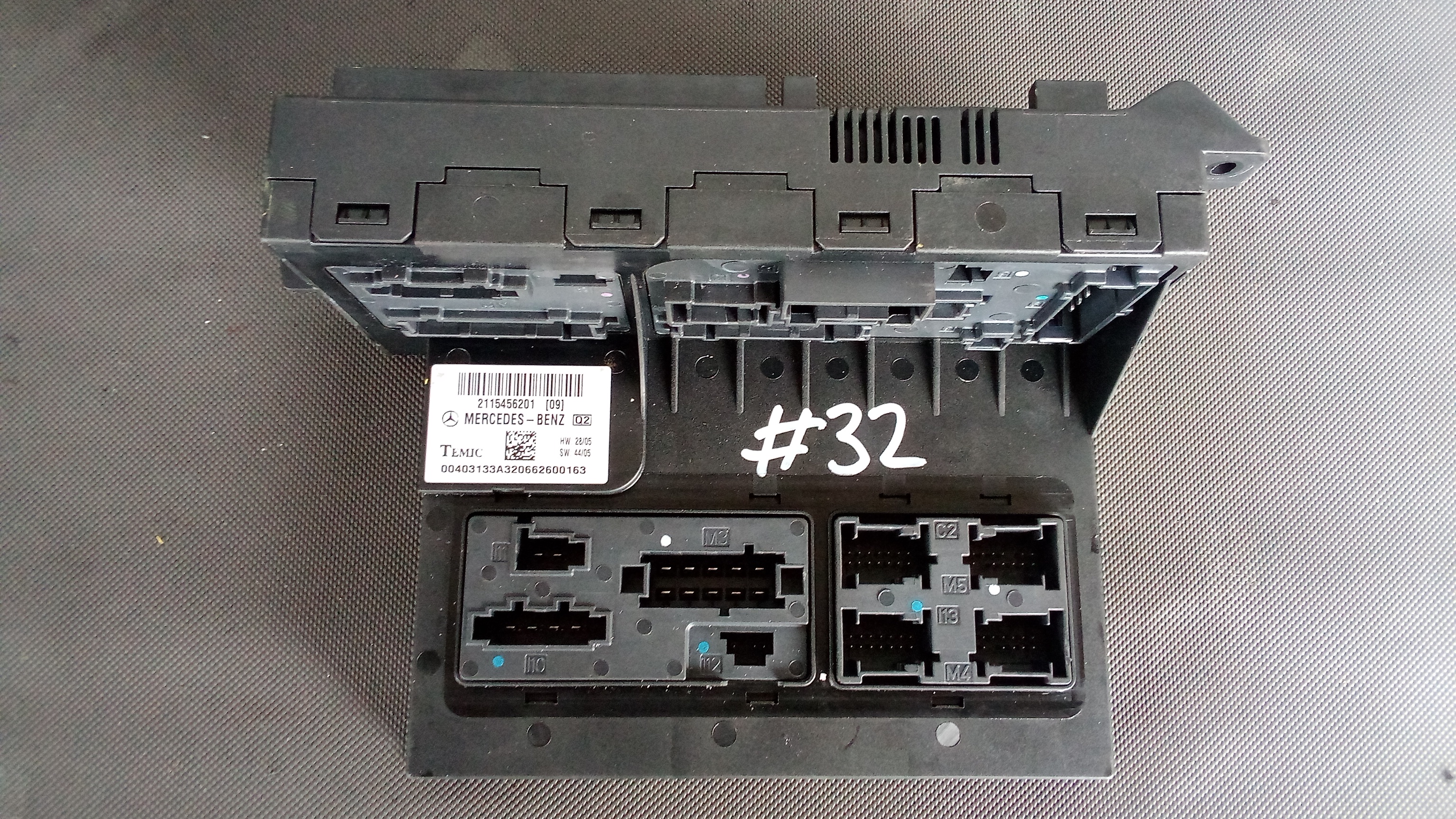 A2115456201 Mercedes W211 E-Klasse SAM Sicherungskasten Steuergerät Modul #32