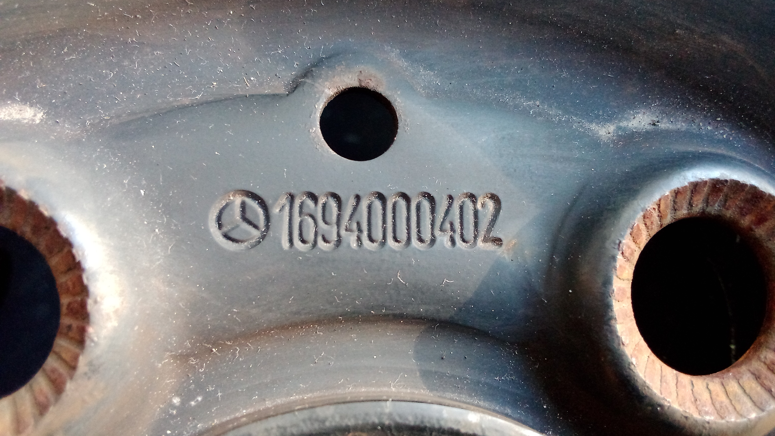 A1694000402 Mercedes W169 A-Klasse Stahlfelgen + Winterreifen 195 65 R15 91T #XF