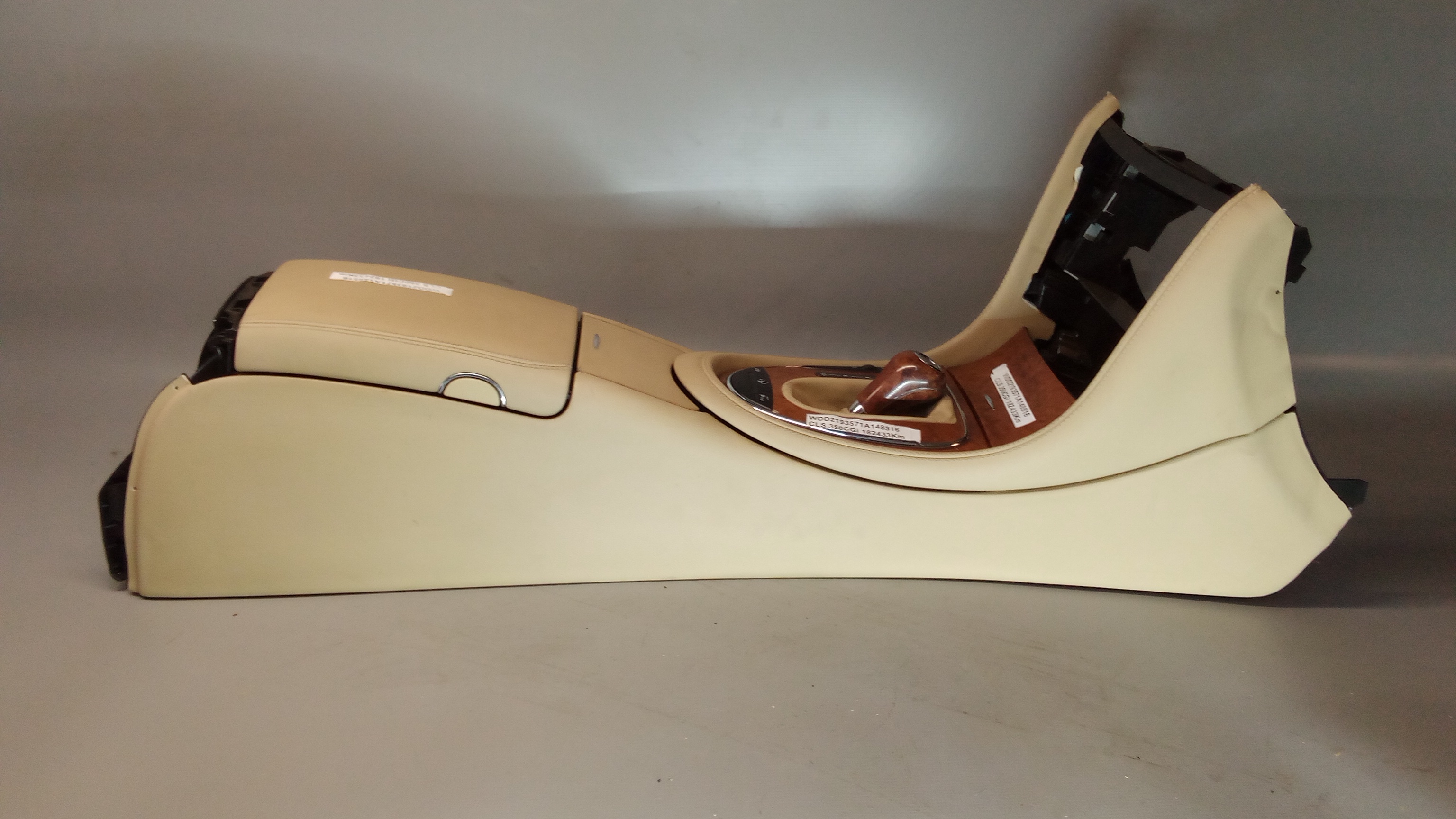 A2196800510 A2192671210 Mercedes W219 Mittelarmlehne Start Stop #25