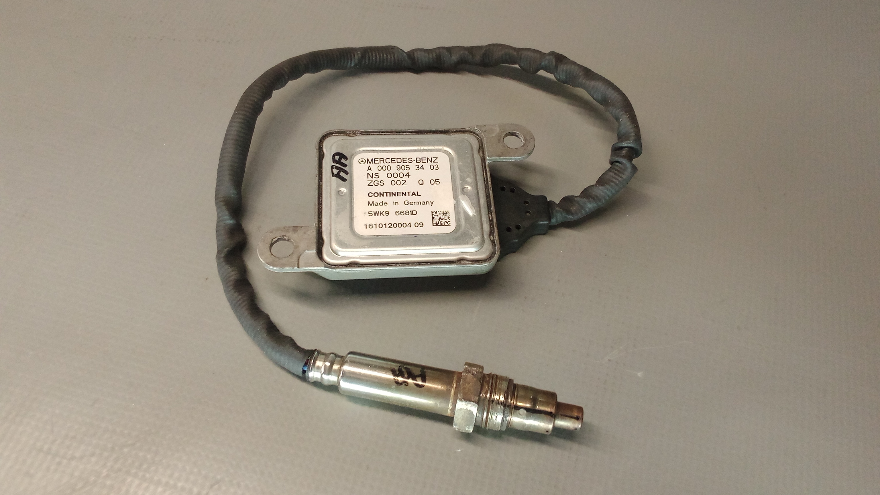 A0009053403 Mercedes-Benz NOX-Sensor W906 / W447 / W222 / W212