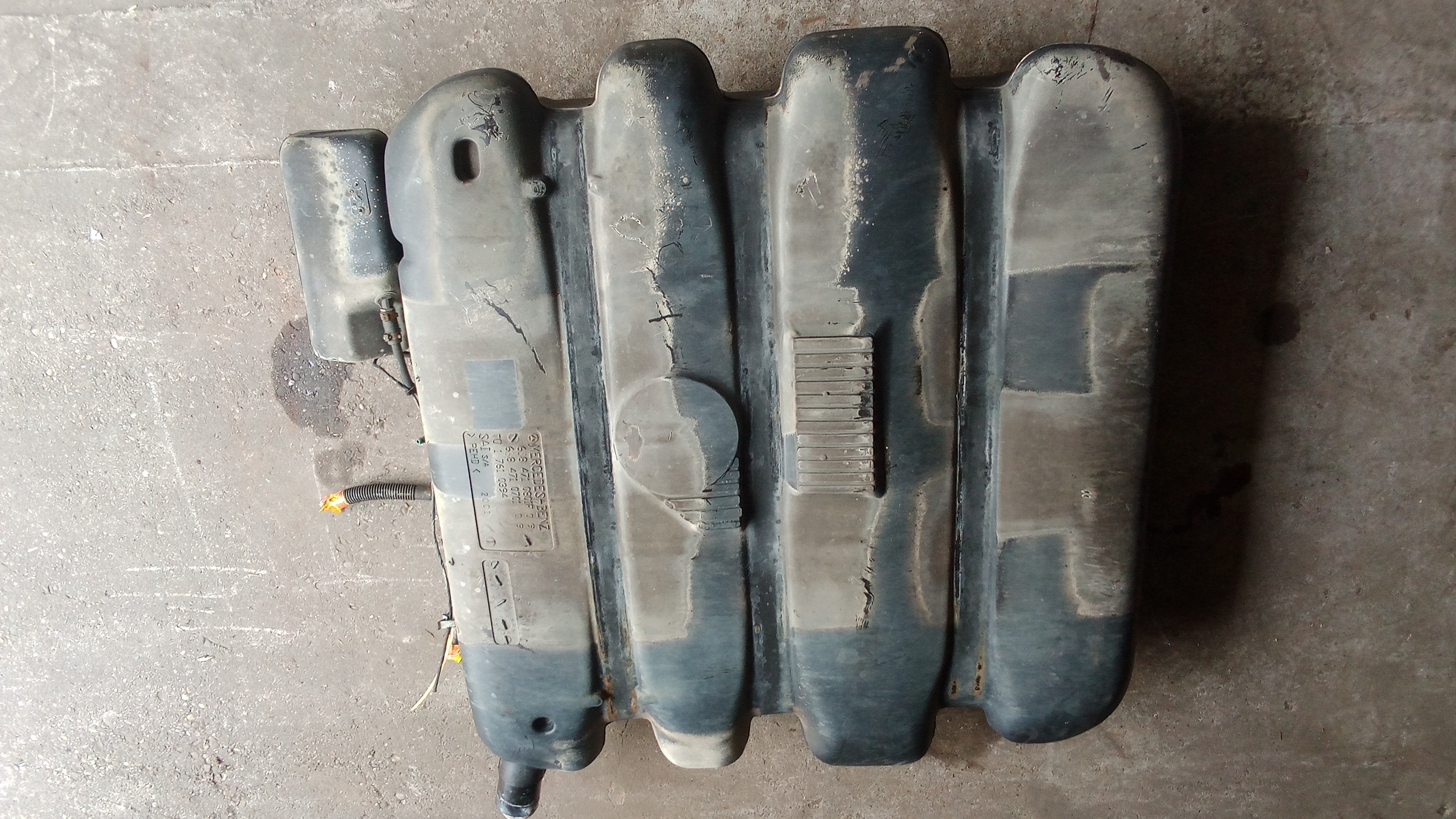 Mercedes W638 Vito Viano Diesel Tank Kraftstofftank Tankgeber A6384710701 / A6385420904 #6