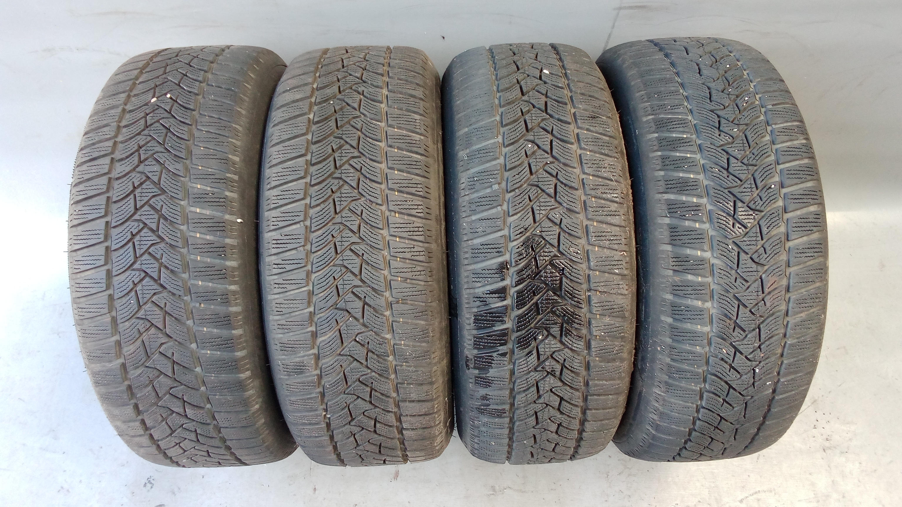 A2034010702 Mercedes W203 C-Klasse Alufelgen + Winterreifen 205 55 R16 91H #XM