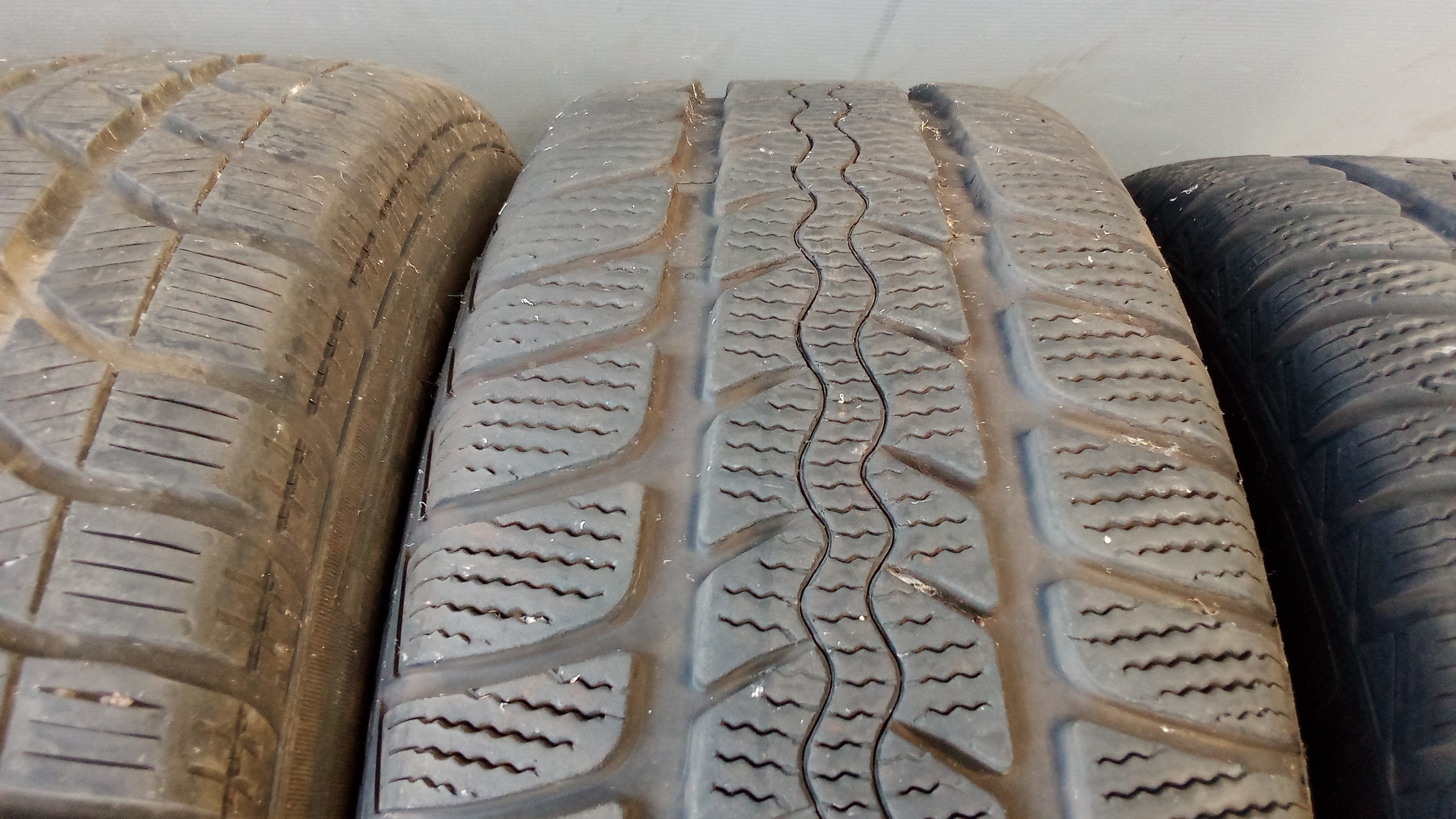 KBA44395 Mercedes W168 Alufelgen + Winterreifen 7x15 et50 185 55 R15 #XP