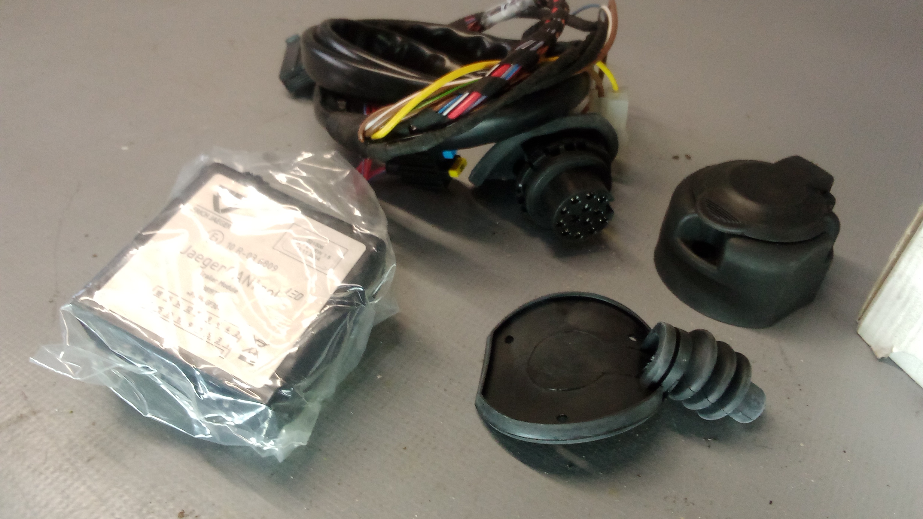 748637 Jaeger 13Pol. E.Satz Elektroanbausatz für AHK / Mercedes ML W164 #233