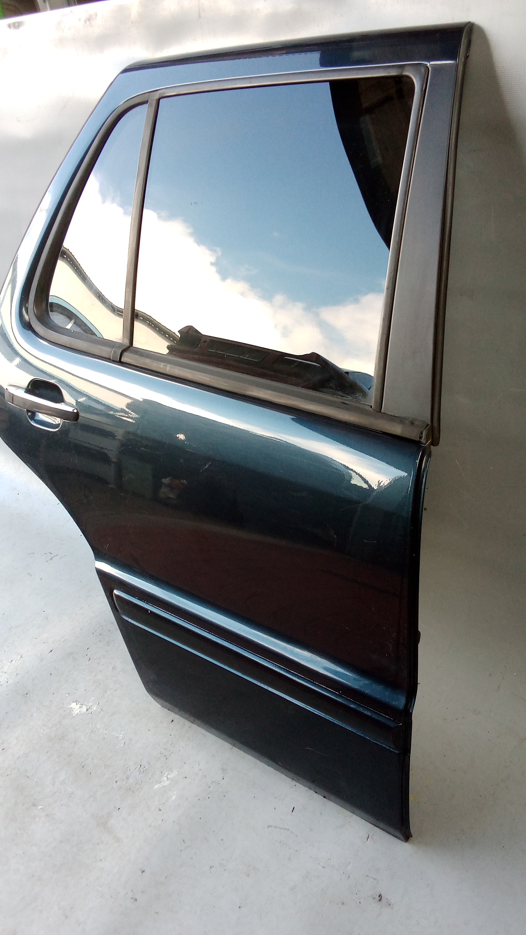 A1637301605 189 Smaragdschwarz W163 M-Klasse ML Fondtür Tür Hinten Rechts #80