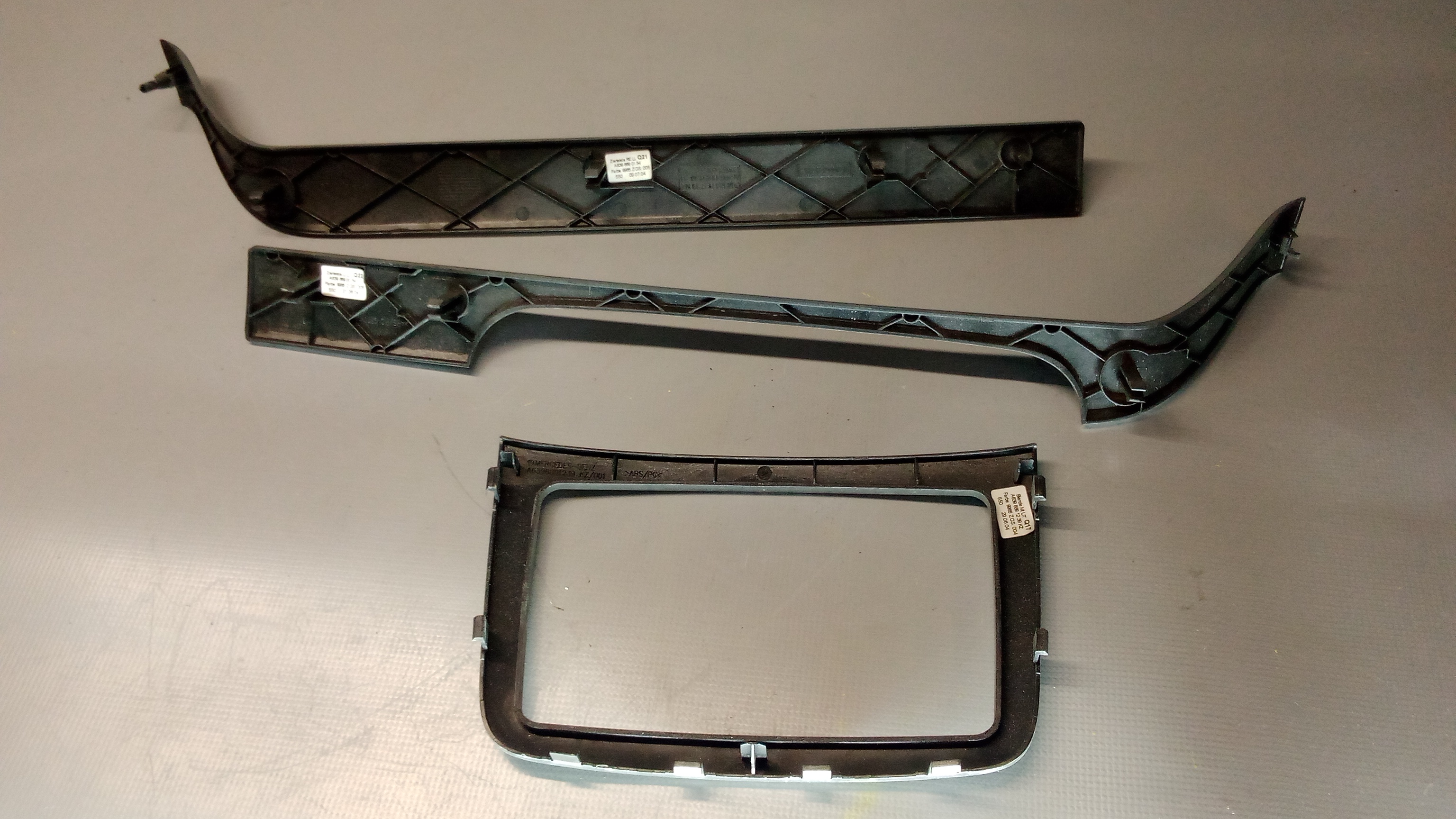 A6396890054 A6396890154 A6396891239 Mercedes W639 Vito Blende Verkleidung Silber #72