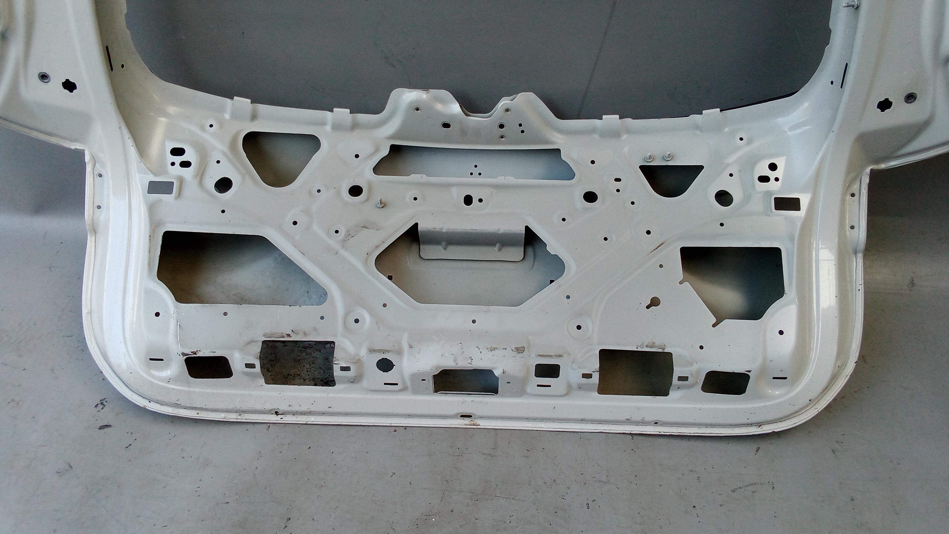 A2477408400 Mercedes H247 GLA Heckklappe Heckdeckel Weiß #4Q