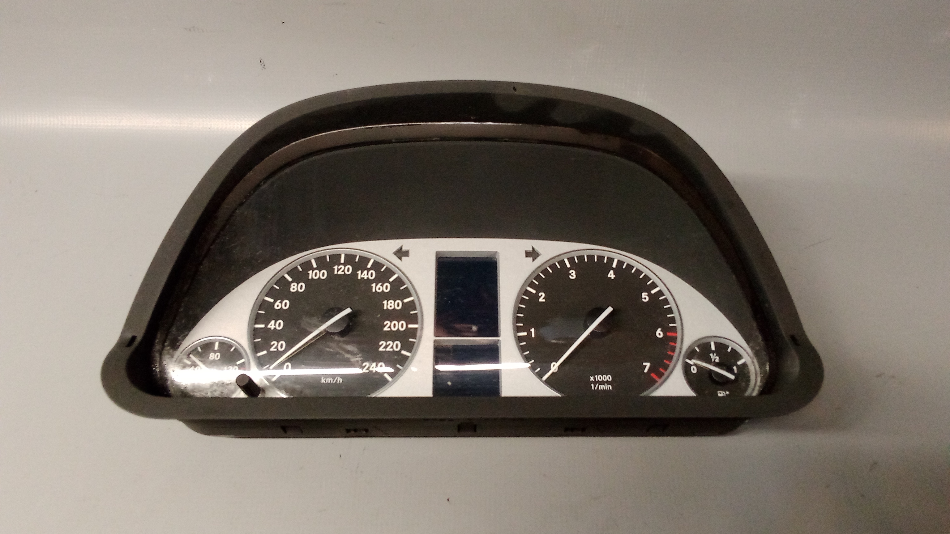 A1695400448 A1694400411 Mercedes W245 B-Klasse Kombiinstrument Tacho ##9