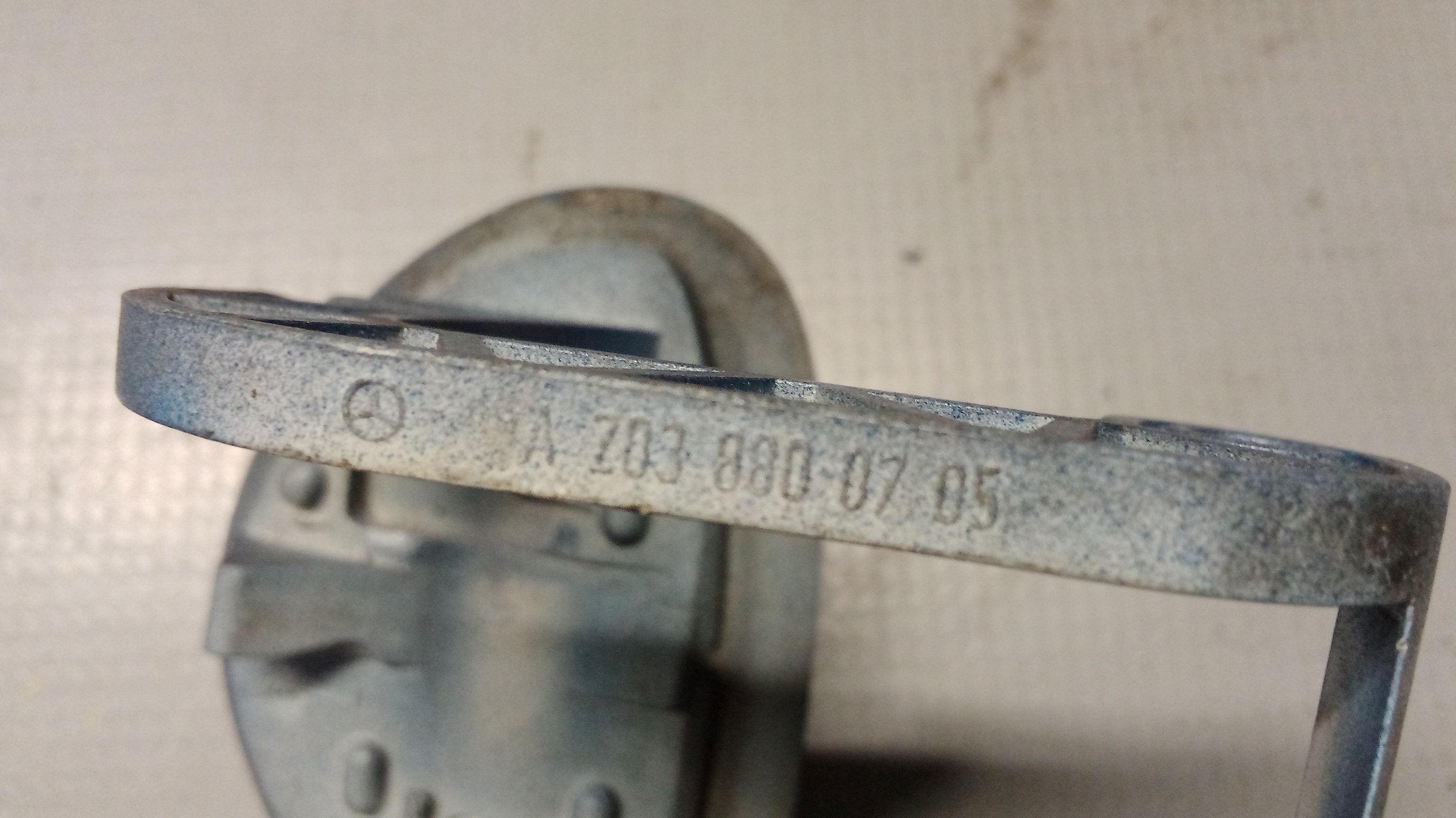 A2038800705 Mercedes W203 Abdeckung für SRA Scheinwerferreinigung Links
