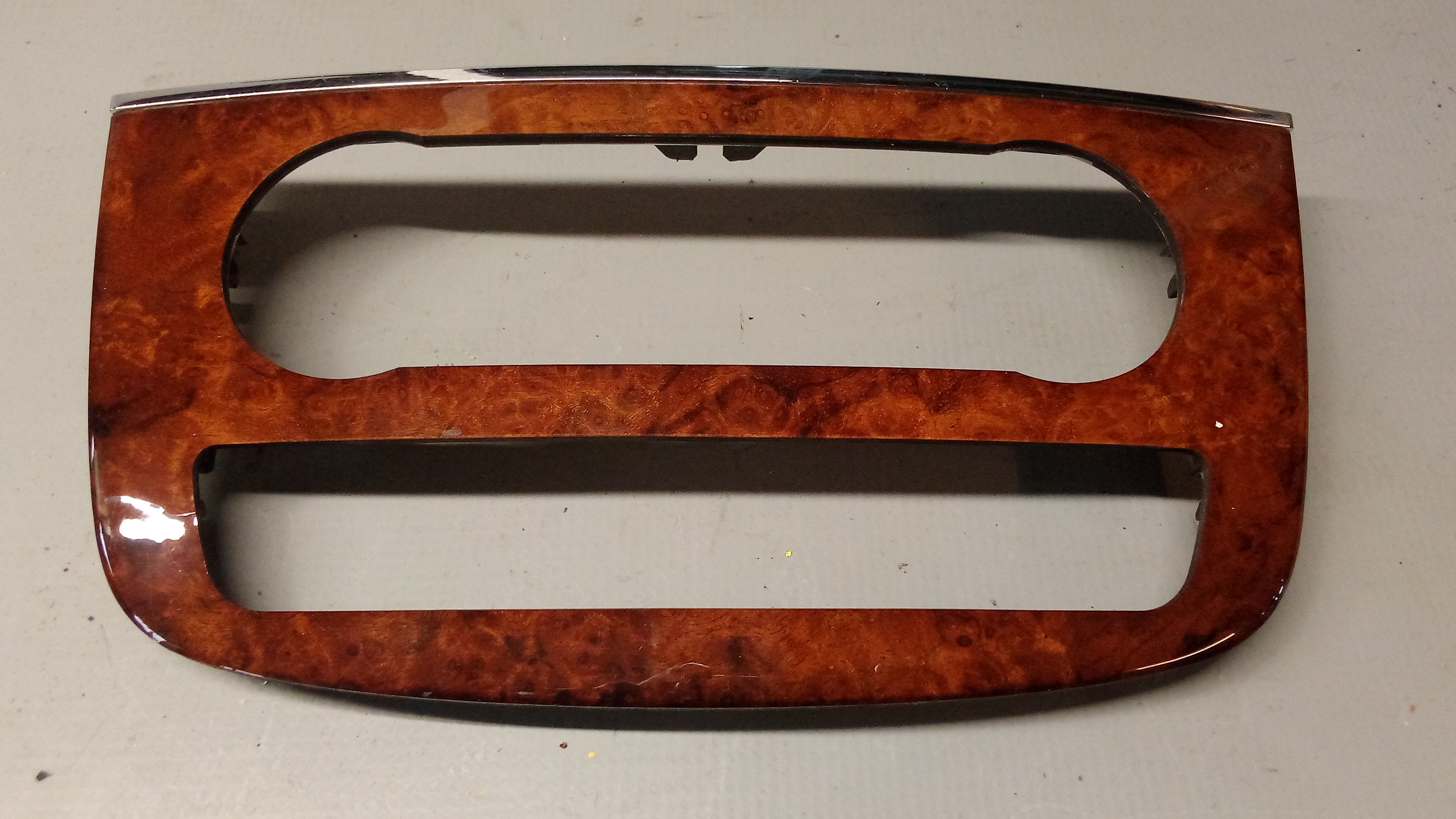 A2516808300 Mercedes W251 R-Klasse Blende Abdeckung Mittelkonsole Wurzelnuss #7