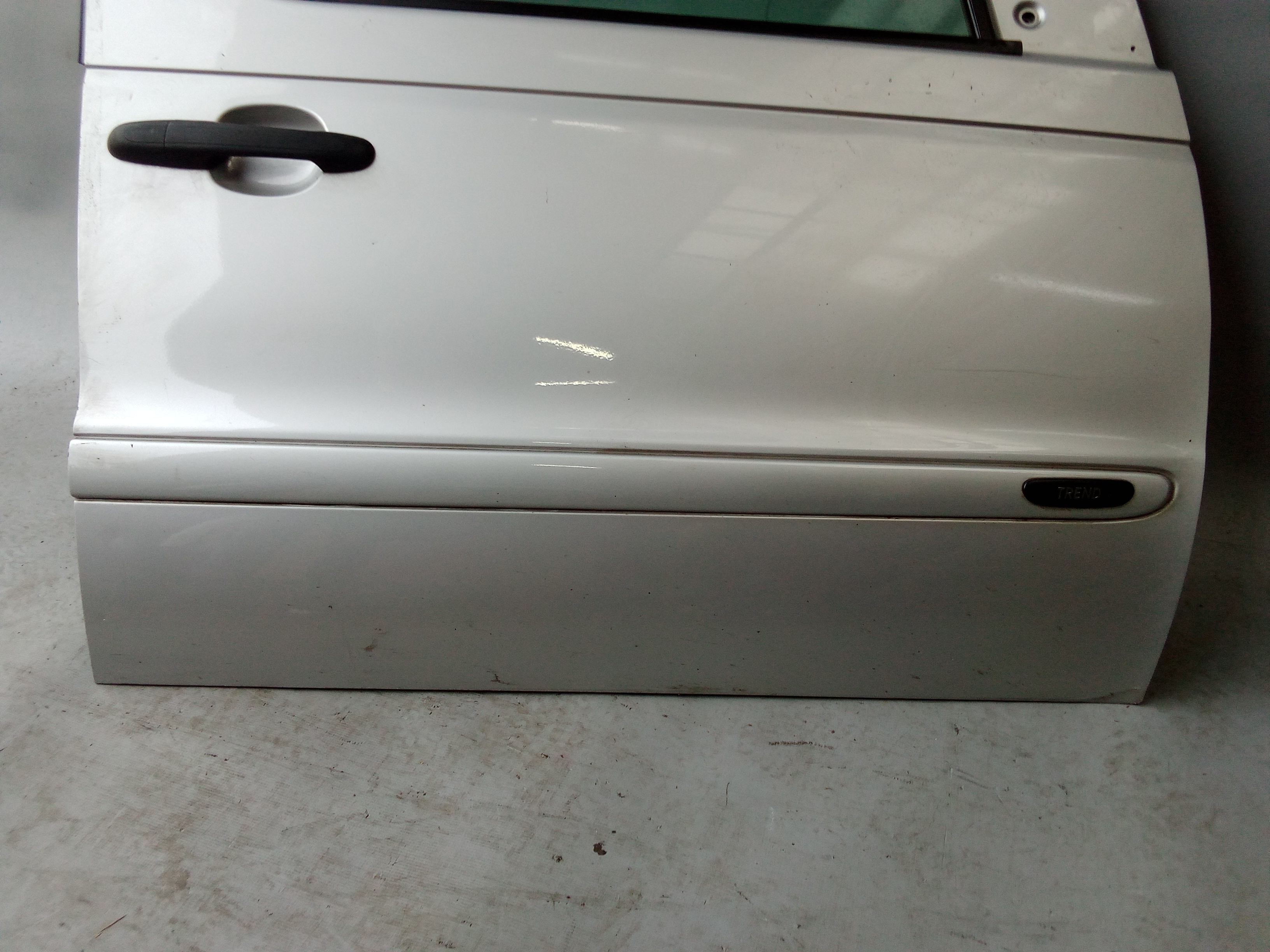A4147200105 744 Silber Mercedes W414 Vaneo Tür Türe Vorne Rechts #X1