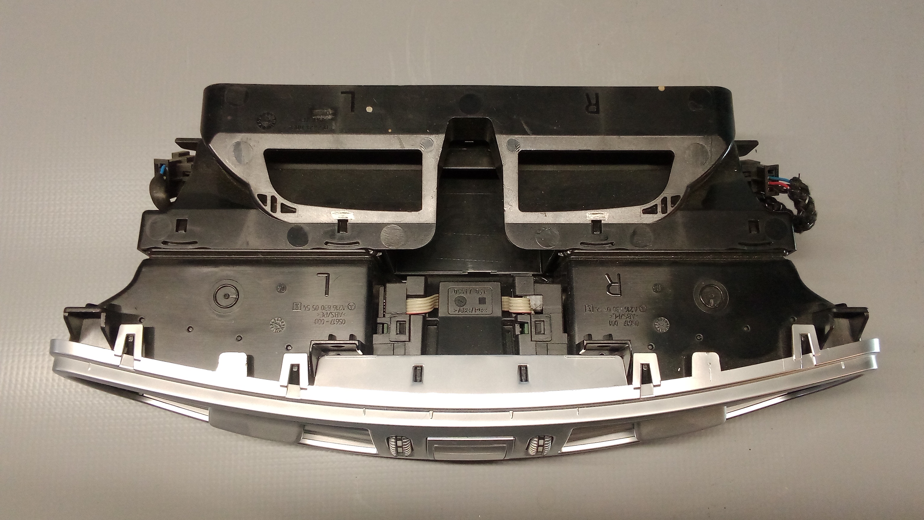 A2168300554 7J22 Mercedes C216 CLS Luftdusche Lüftungsdüse Mitte Silber #F10