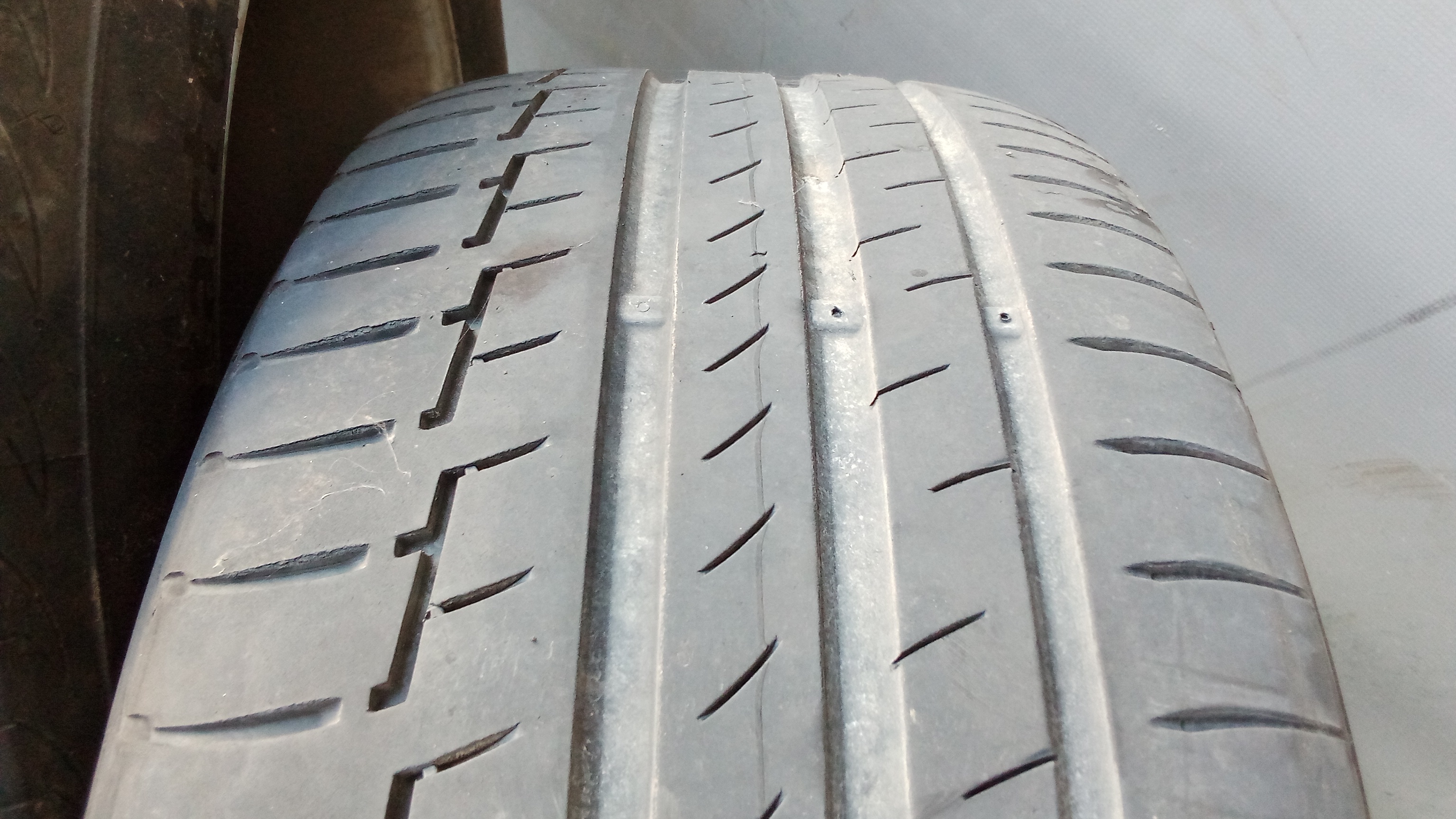 A1404011002 Mercedes W221 S-Klasse Alufelgen Sommerreifen 235 60 R16 100W #XG