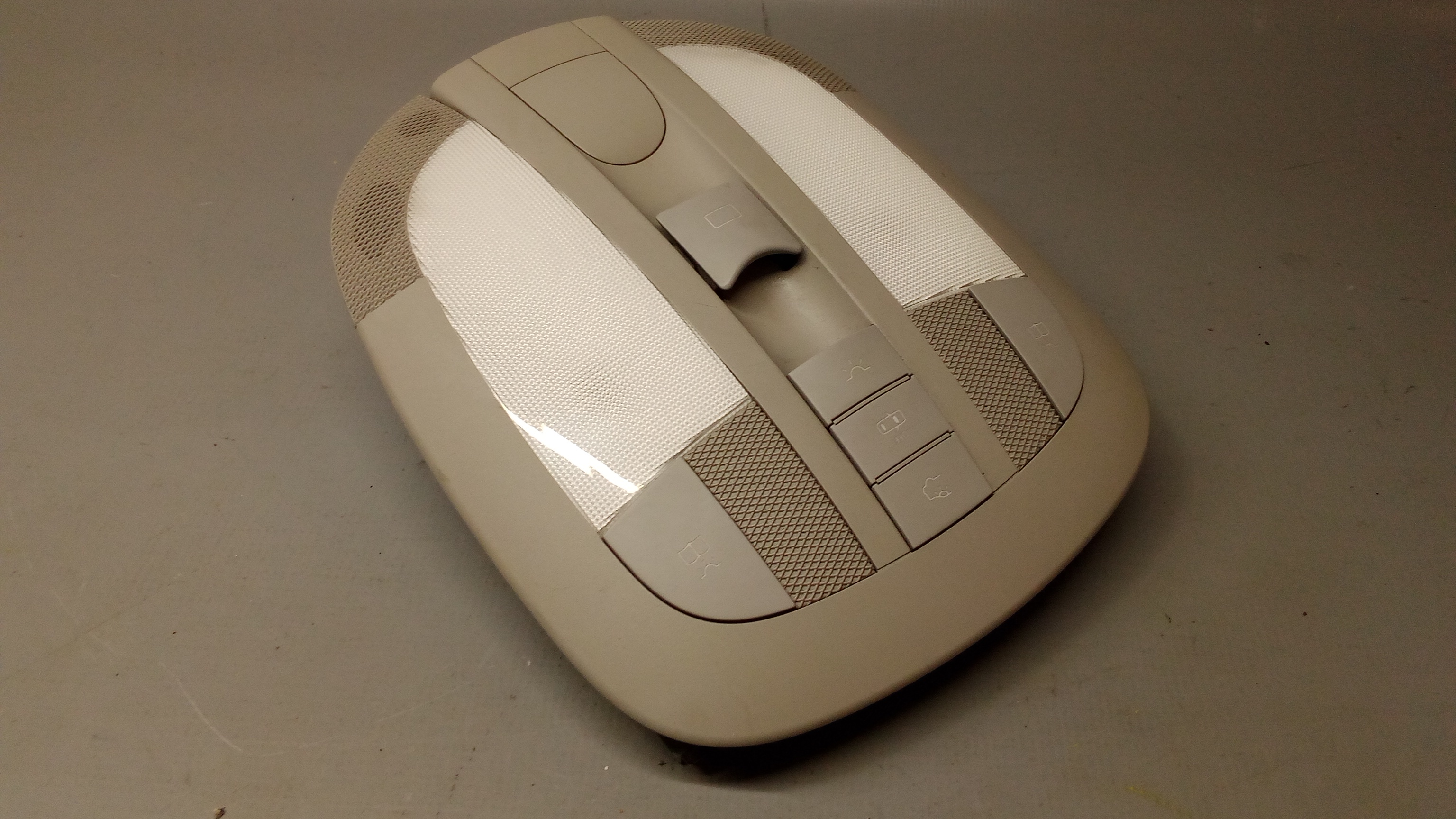 A1648207801 A2518200985 Mercedes W251 R-Klasse Innenraumleuchte #73