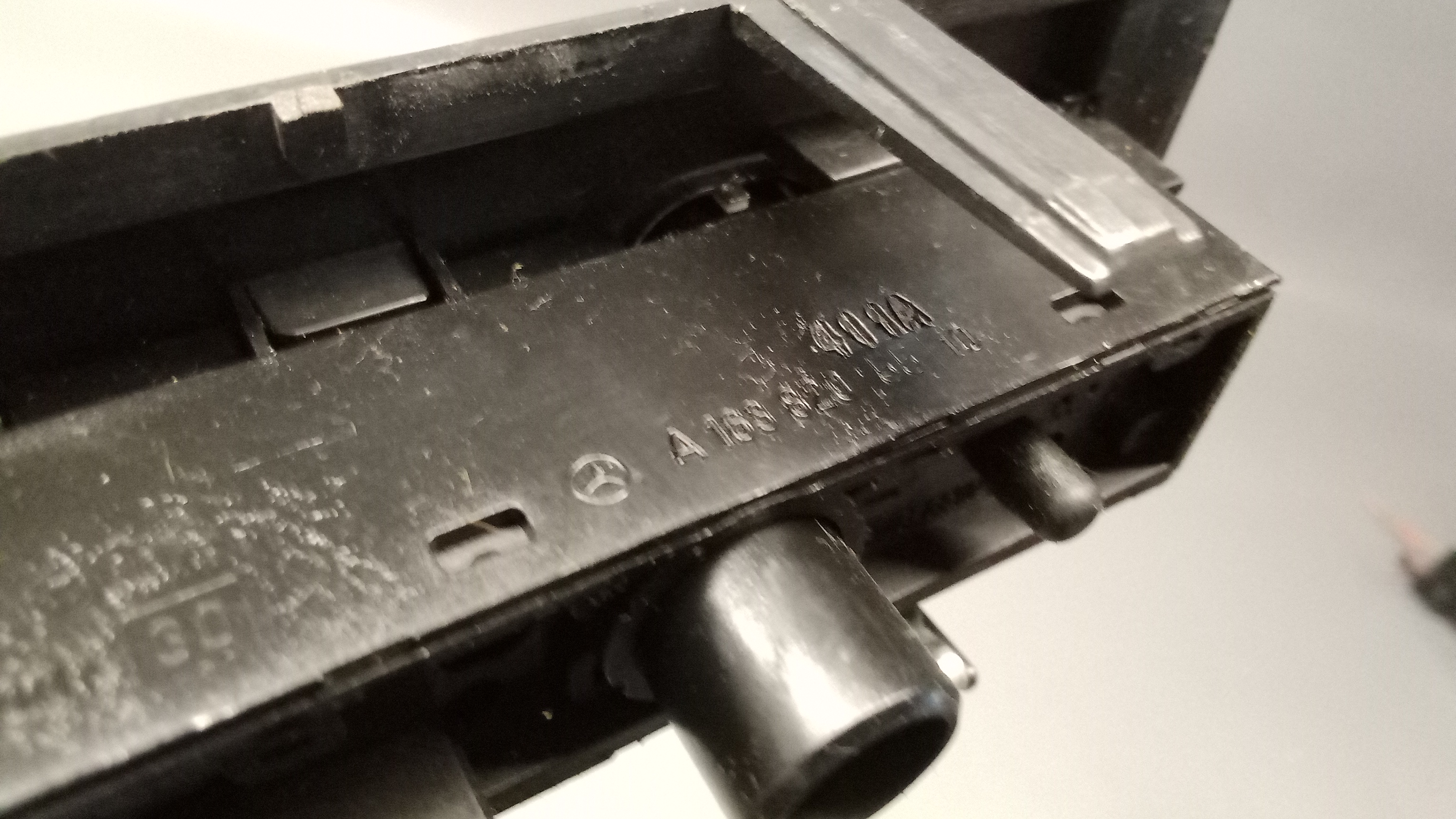 A1638204289 A1638205510 A1636803739 Mercedes W163 M-Klasse Klimabedienteil #X