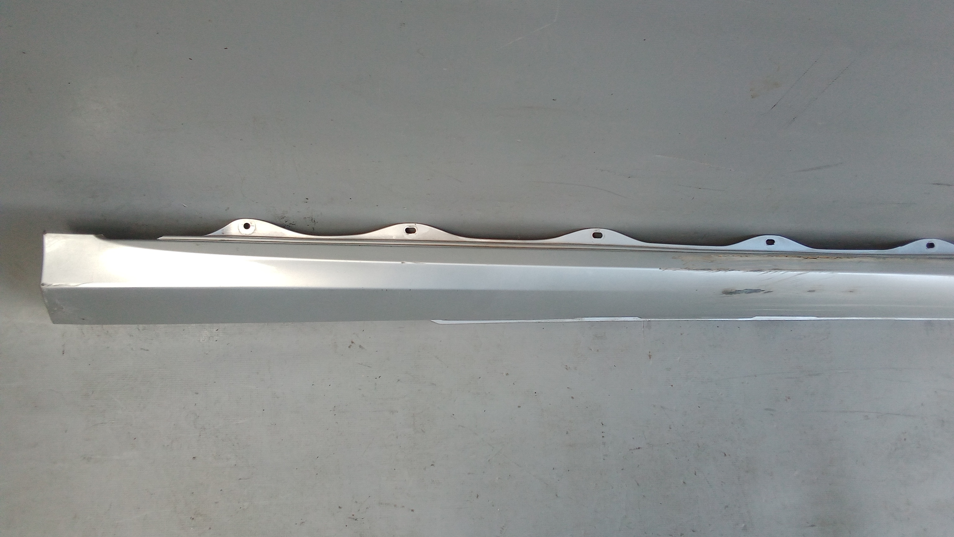 A2516980854 775 Mercedes W251 R-Klasse Schweller Verkleidung Rechts Silber #E8