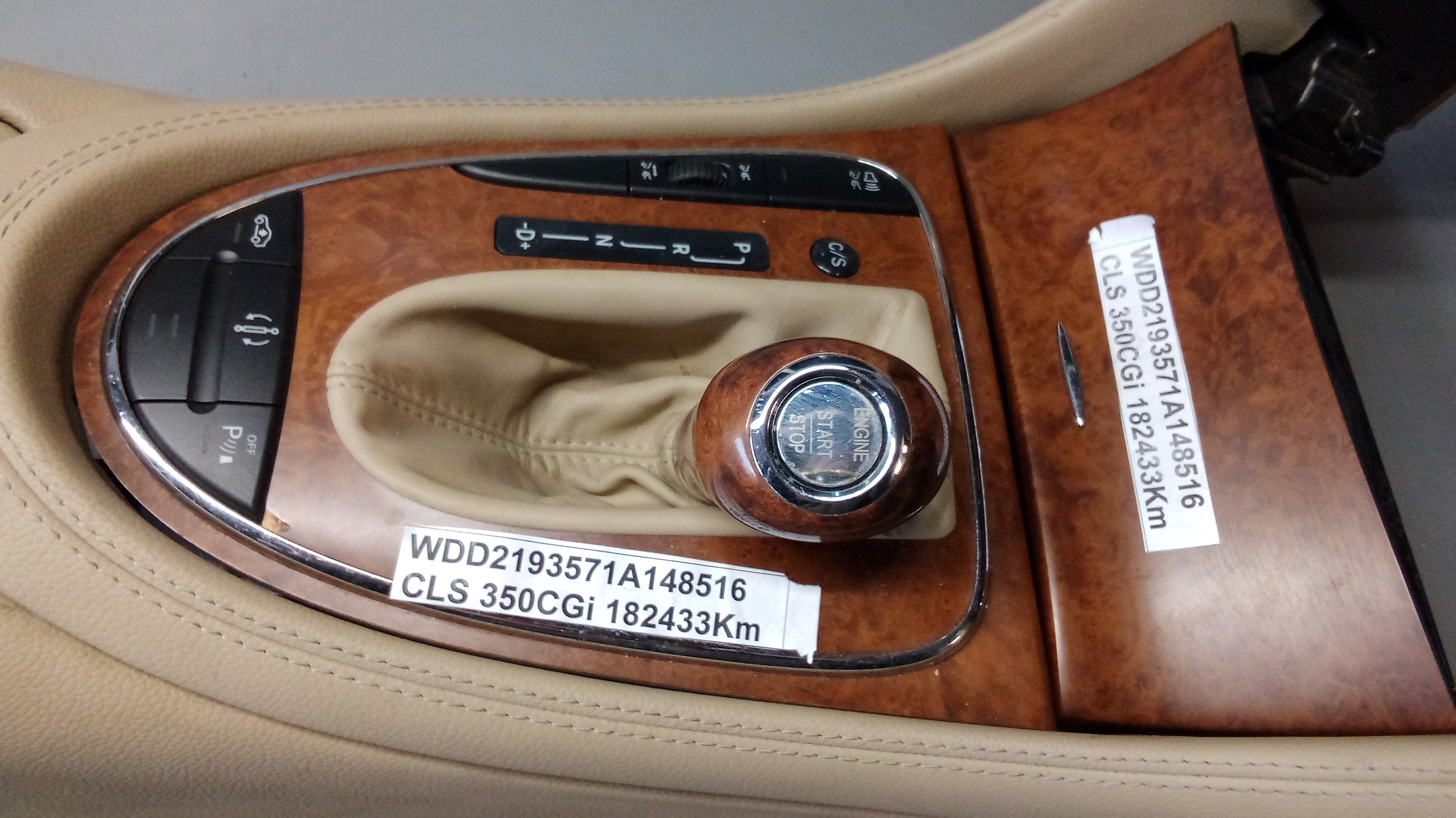 A2196800510 A2192671210 Mercedes W219 Mittelarmlehne Start Stop #25