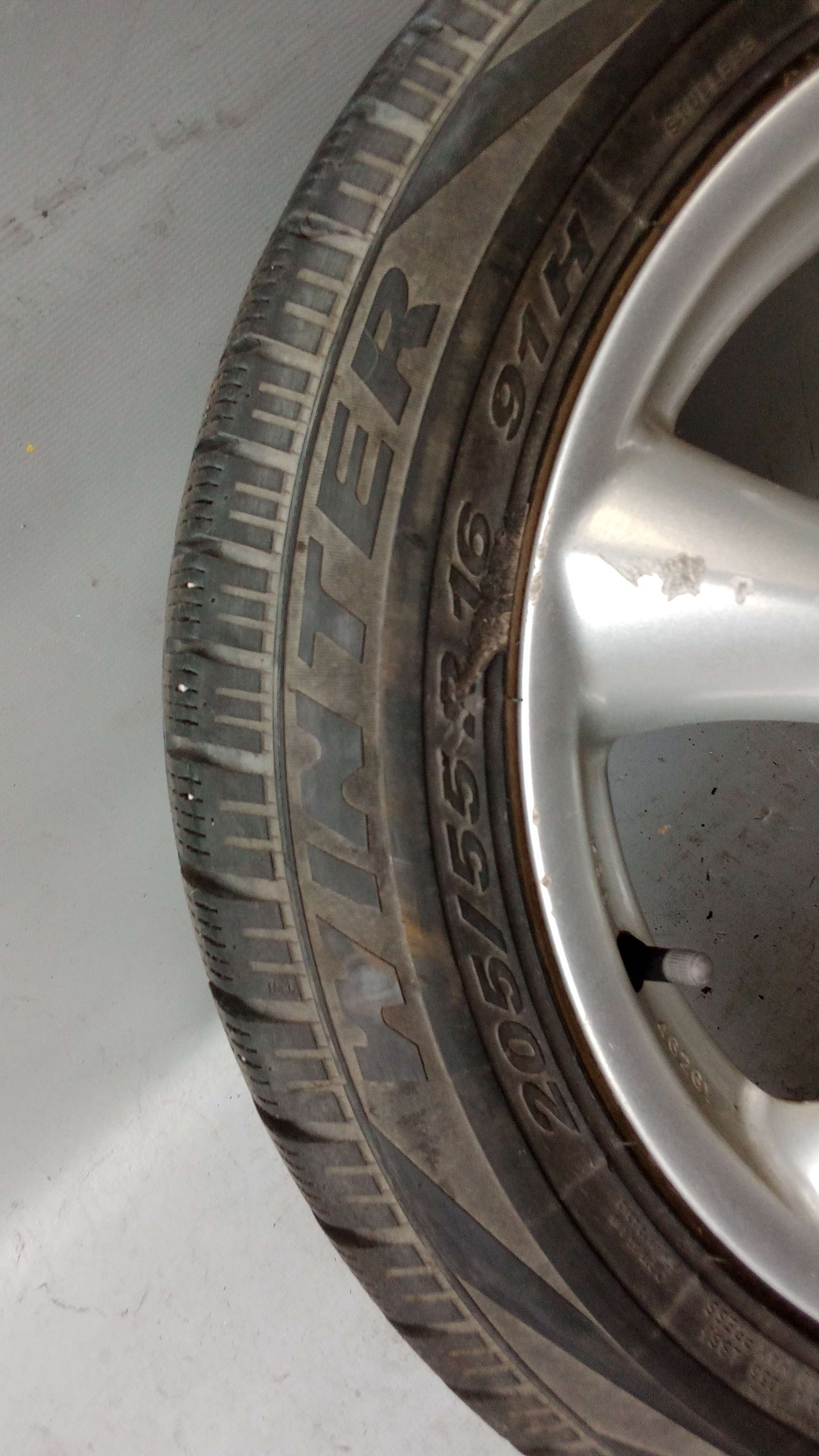 KBA46261 Mercedes W202 R170 Alufelgen + Winterreifen 7x16 et38 205 55 R16 #HK