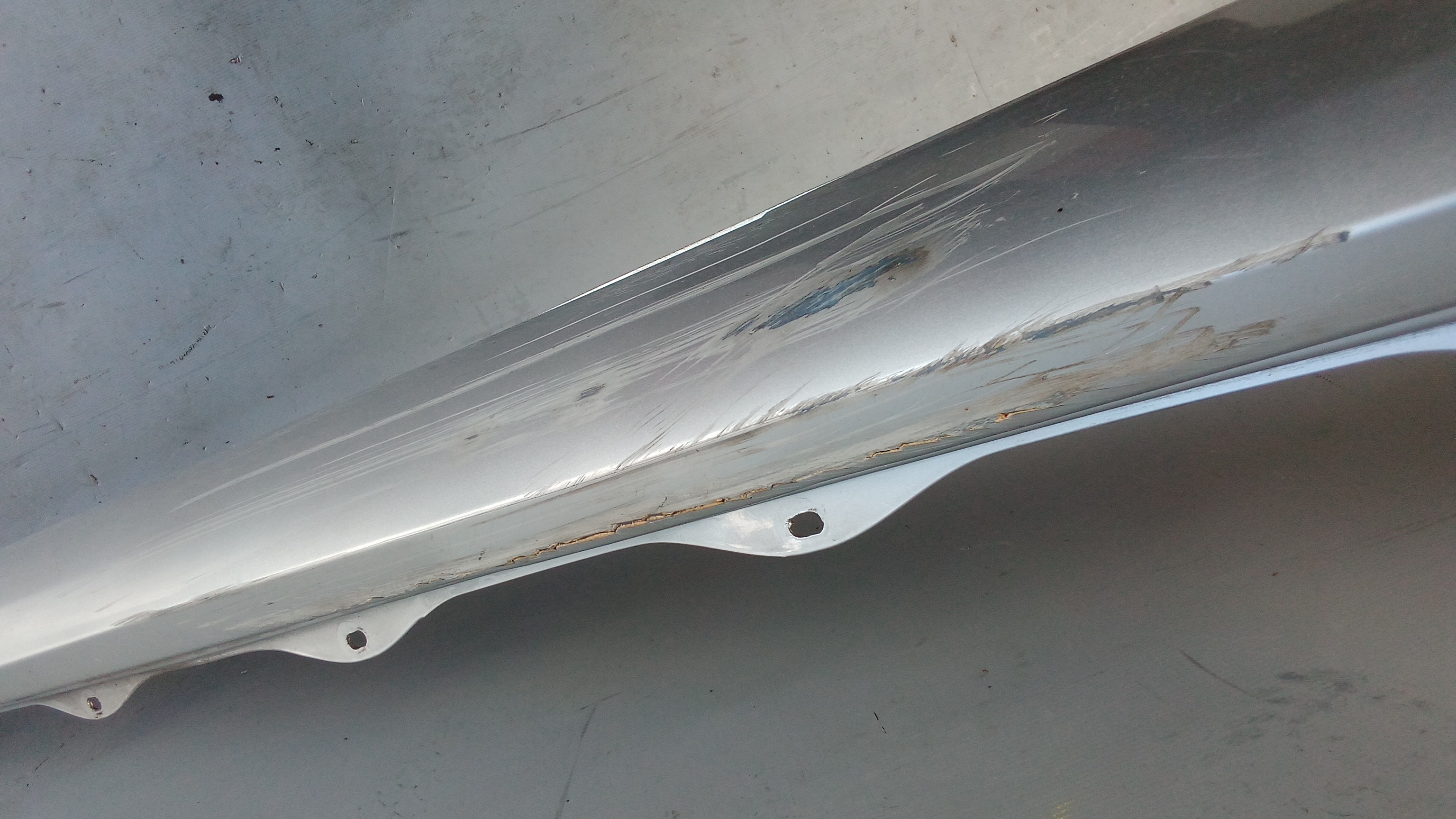 A2516980854 775 Mercedes W251 R-Klasse Schweller Verkleidung Rechts Silber #E8