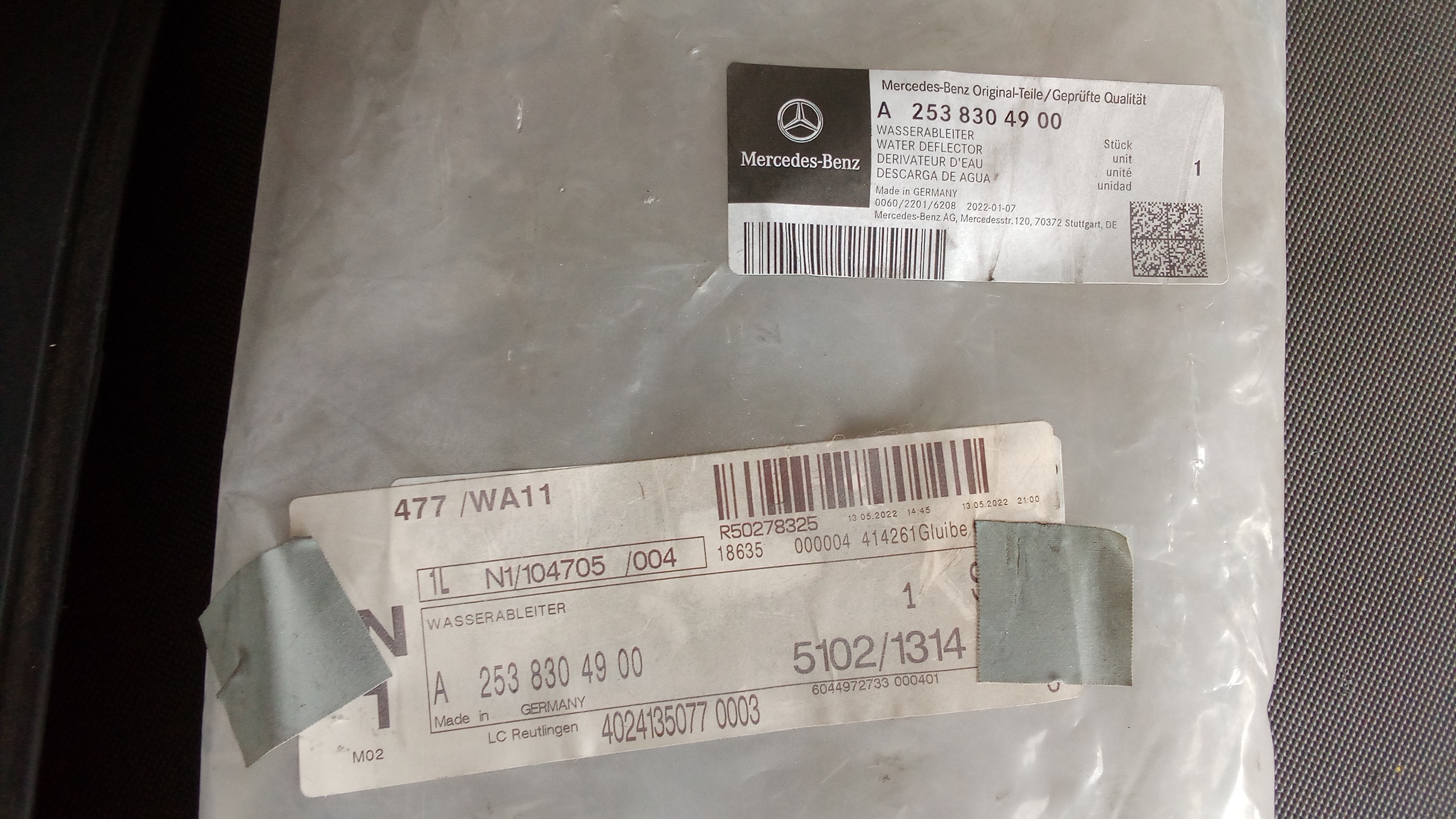 A2538304900 Mercedes C253 GLC N293 EQC Wasserableiter Links #Ci