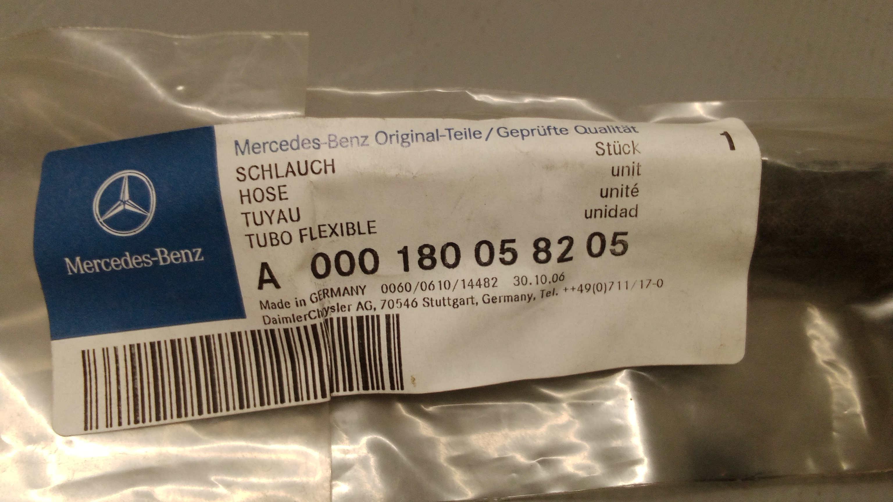 A0001800582 Mercedes W211 E-klasse Schlauch für Ölkühler Links #j9