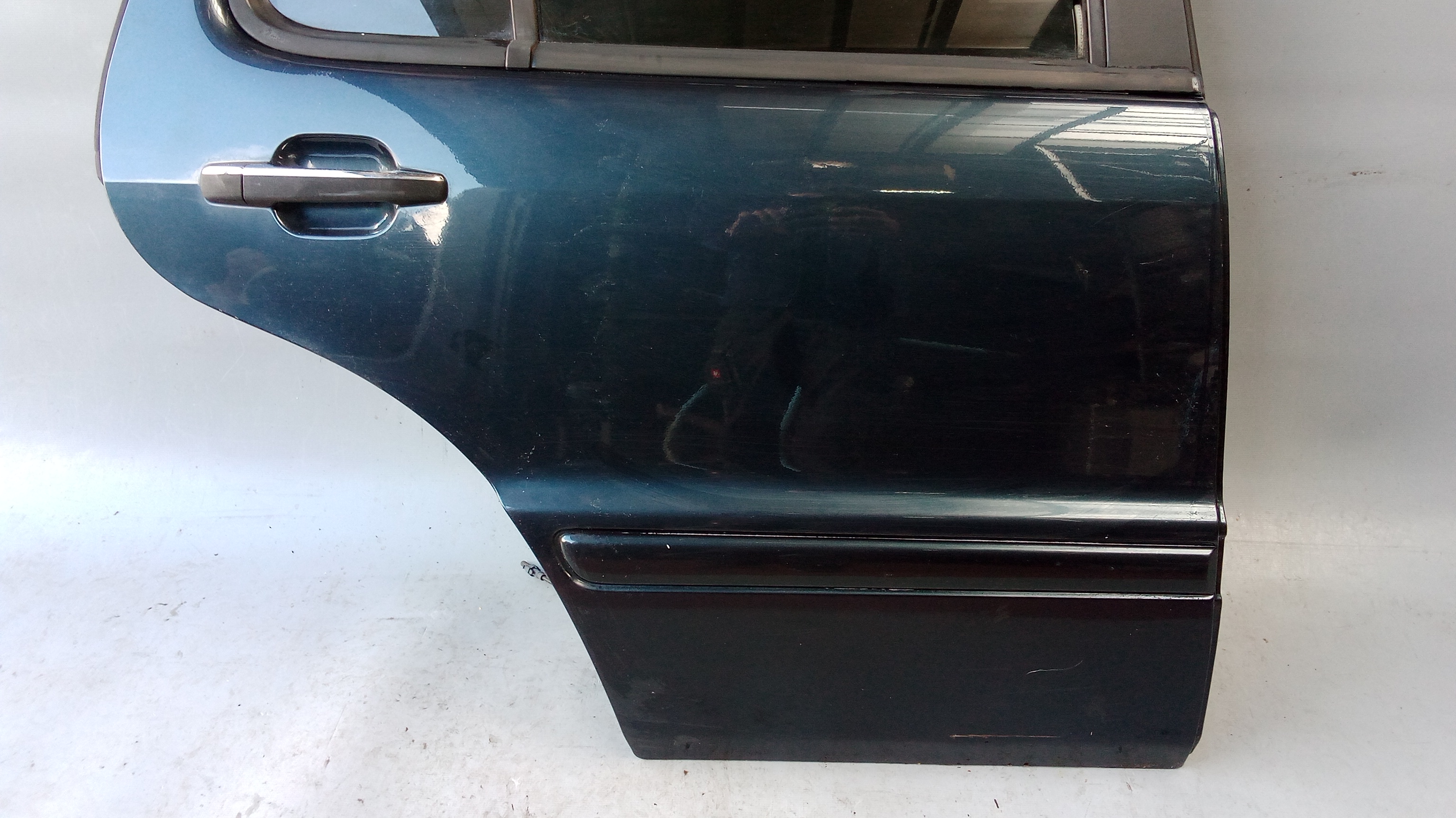 A1637301605 189 Smaragdschwarz W163 M-Klasse ML Fondtür Tür Hinten Rechts #80