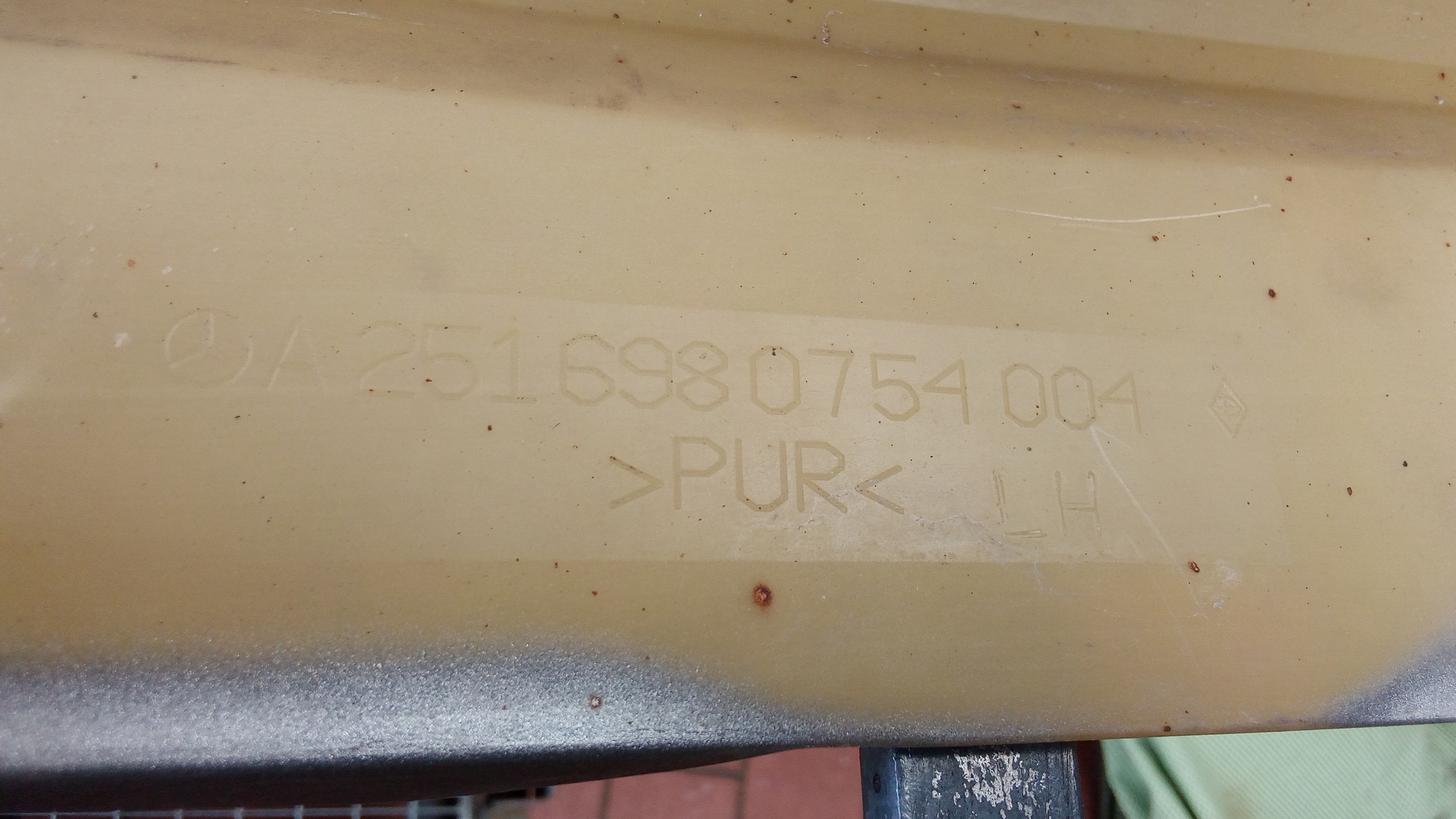 A2516980754 775 Mercedes W251 R-Klasse Schweller Verkleidung Links Silber #E3