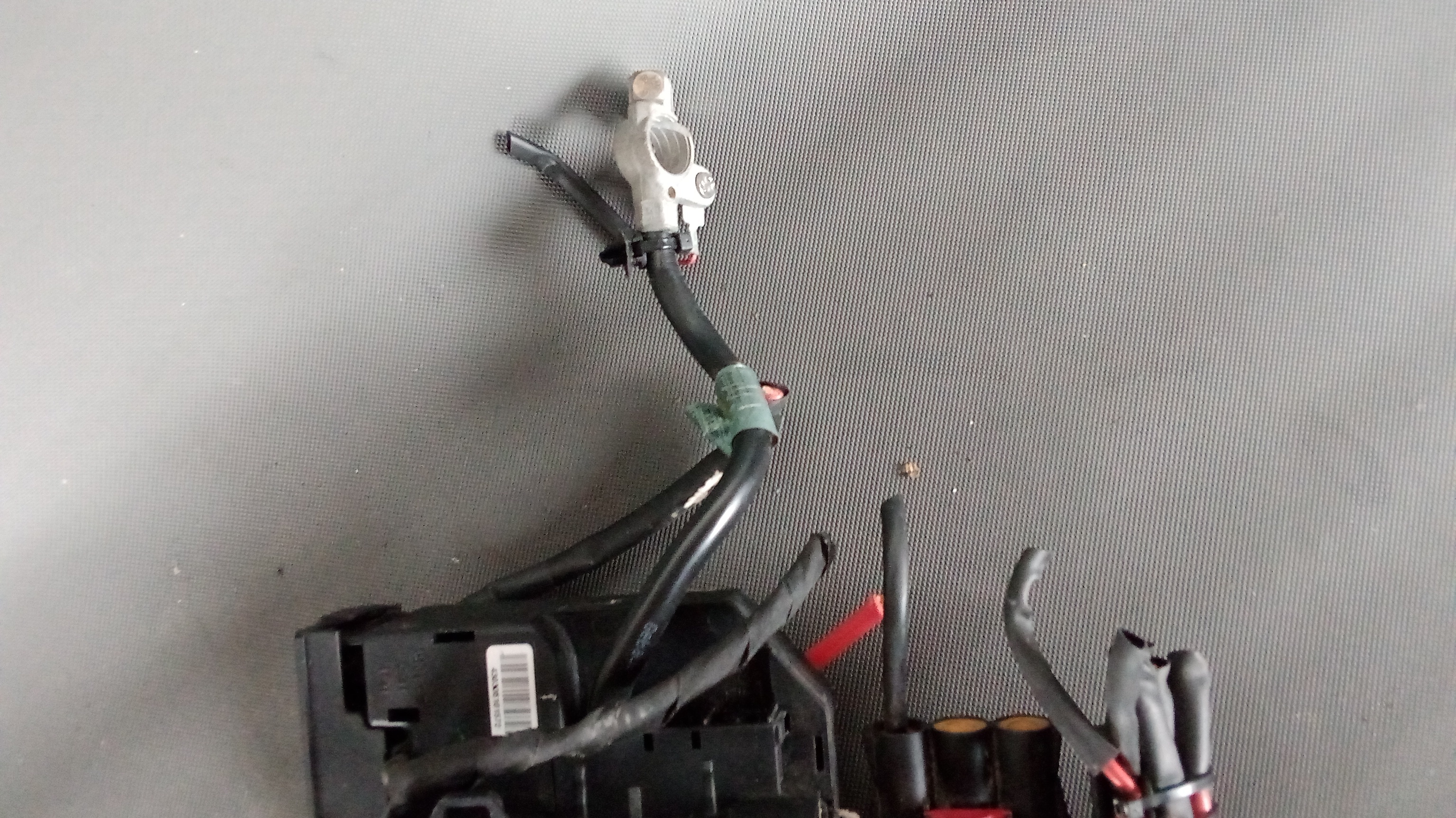A2075401550 A2075401850 Mercedes W204 C-Klasse Sicherungsdose Vorsicherungsdose #14