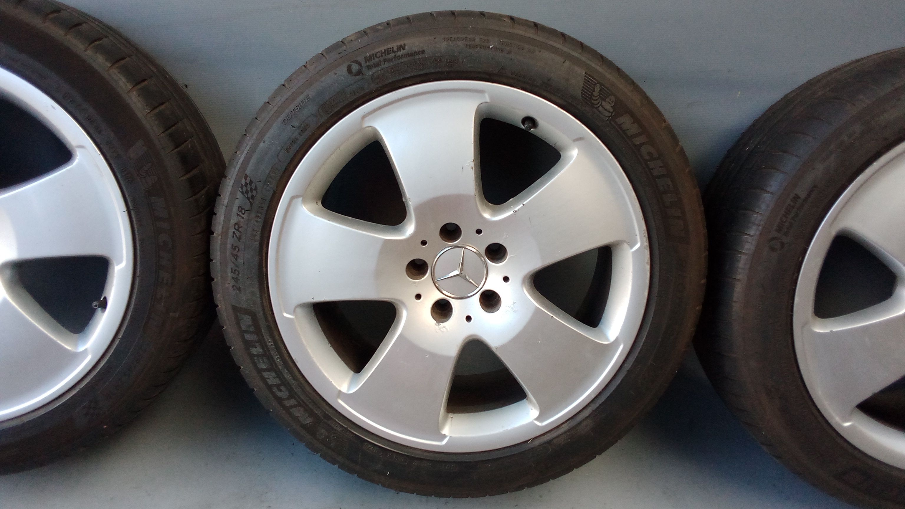 A2214012102 Mercedes W221 S-Klasse Alufelgen Sommerreifen 255 45 ZR18 103Y Michelin #XA