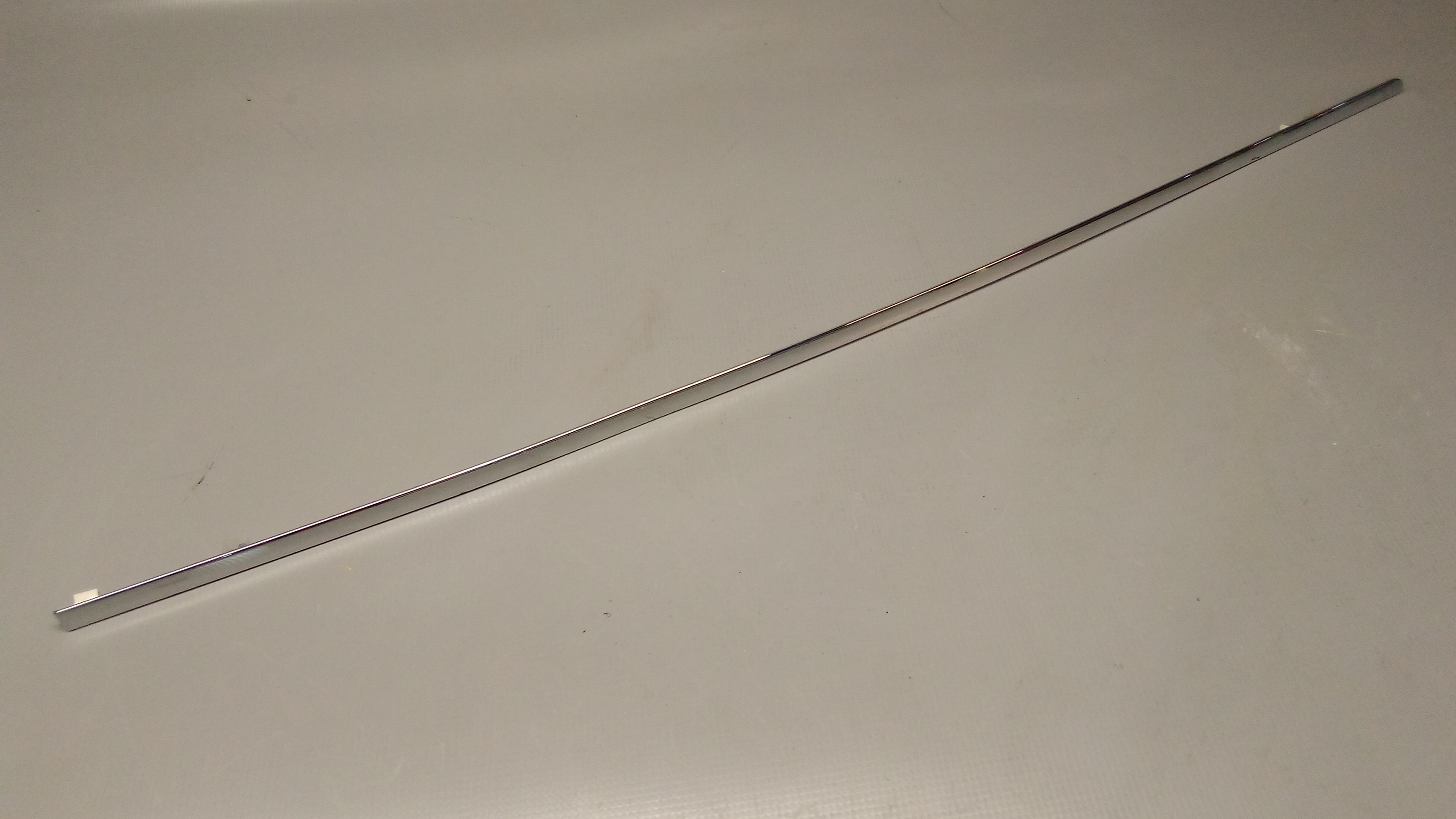 A2216904580 Mercedes W221 S-Klasse Chromleiste Zierstab Hinten Links unten #12L