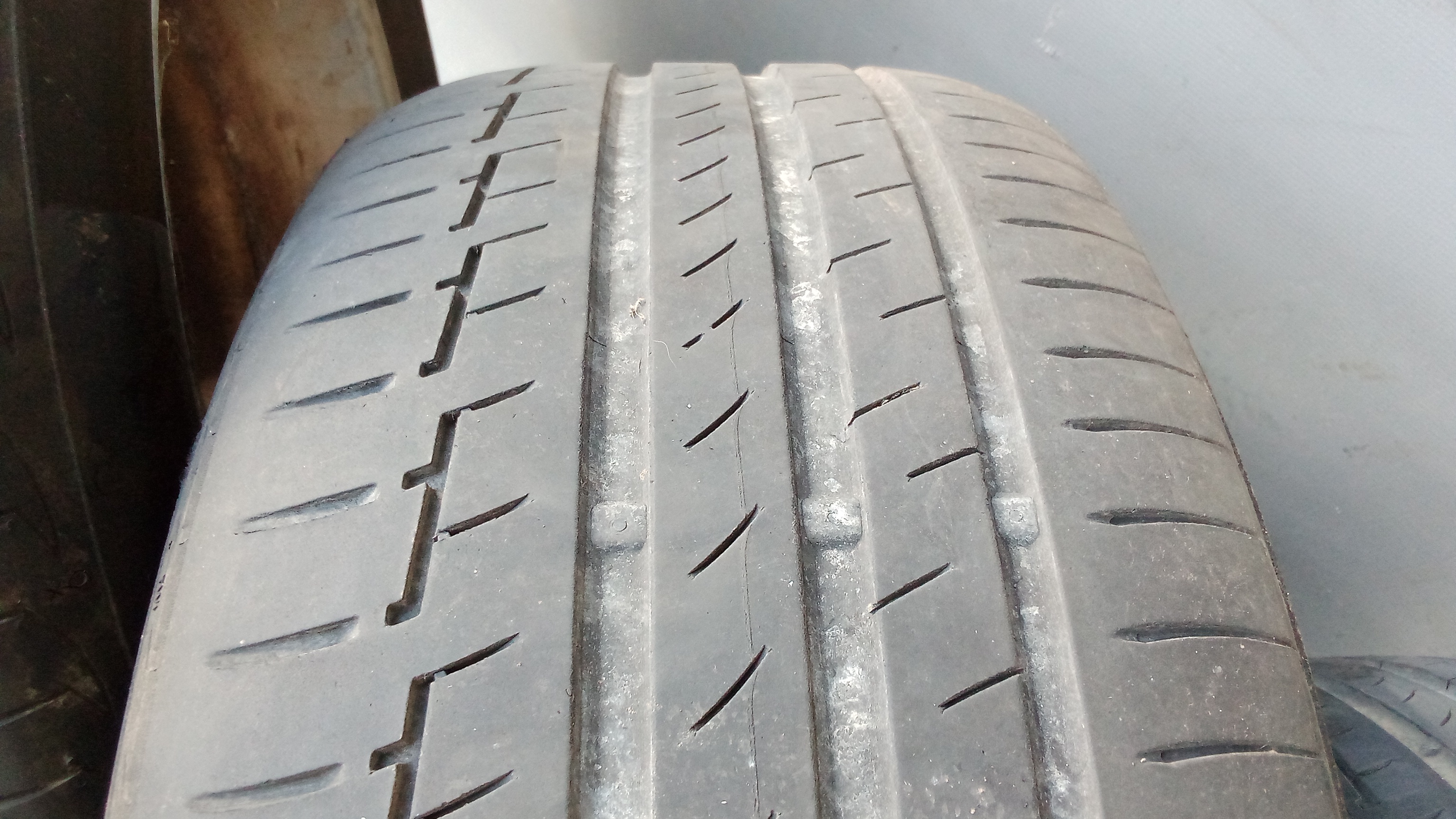 A1404011002 Mercedes W221 S-Klasse Alufelgen Sommerreifen 235 60 R16 100W #XG