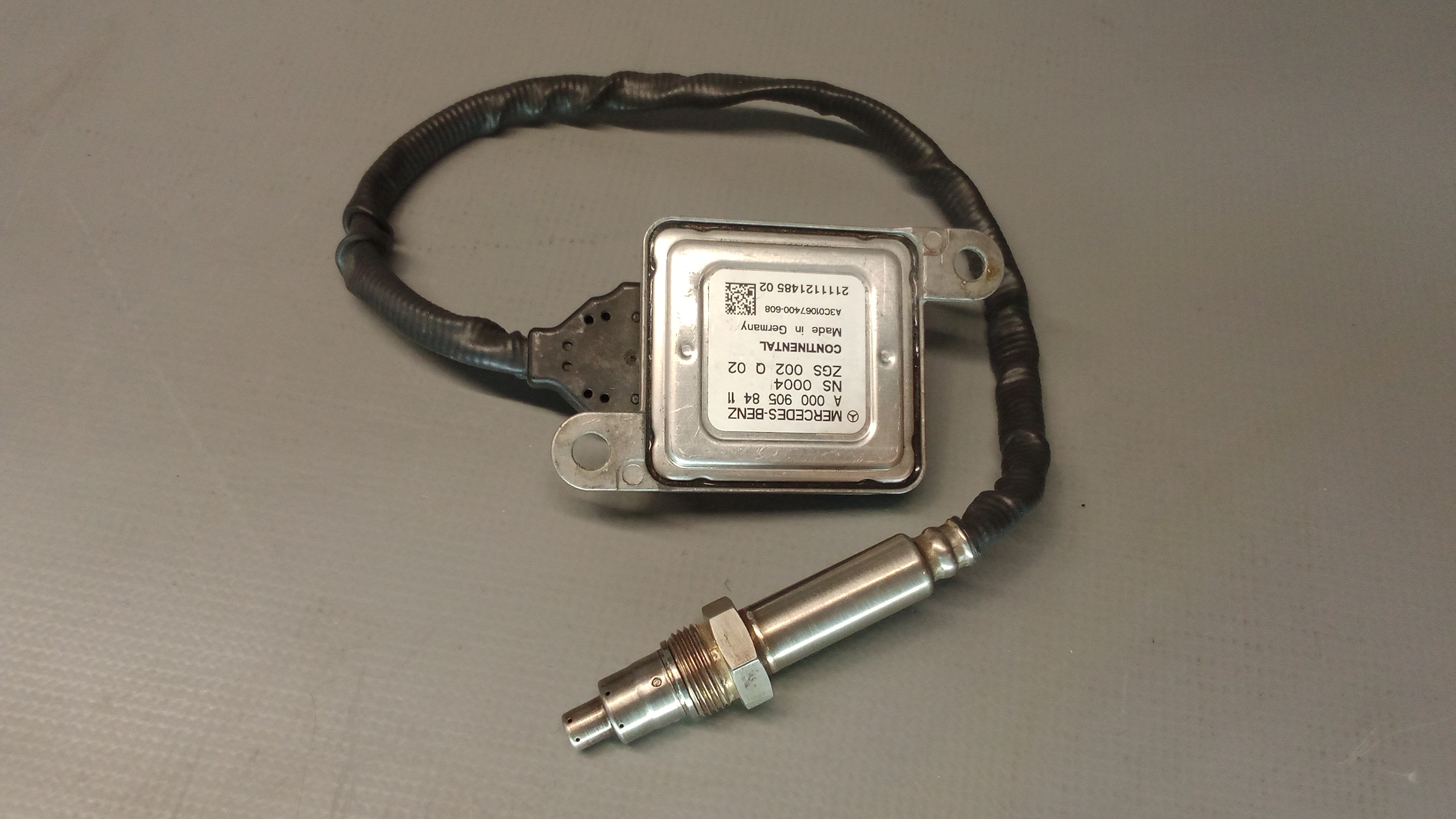 A0009058411 Mercedes-Benz NOX-Sensor W906 / R172 / X253 / W447