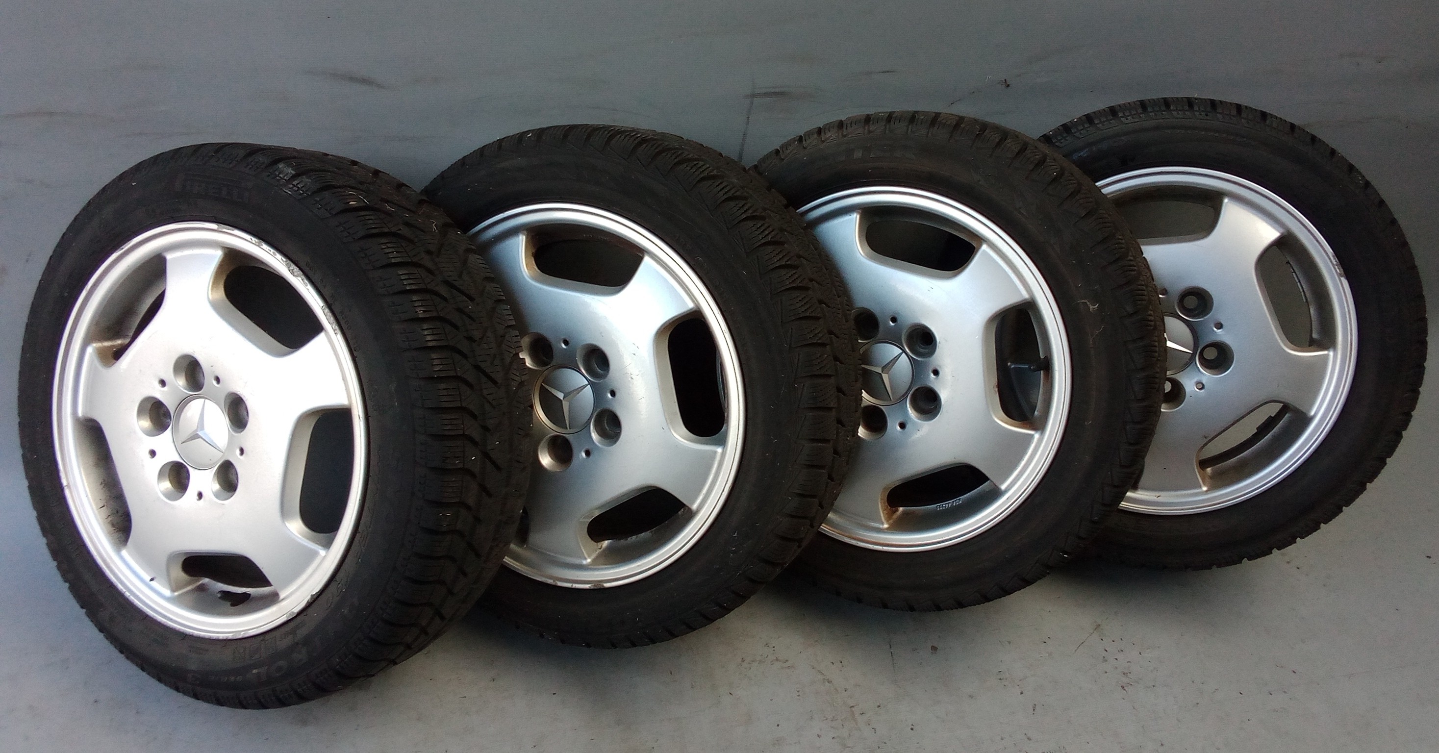 KBA44395 Mercedes W168 Alufelgen + Winterreifen 7x15 et50 185 55 R15 #XP