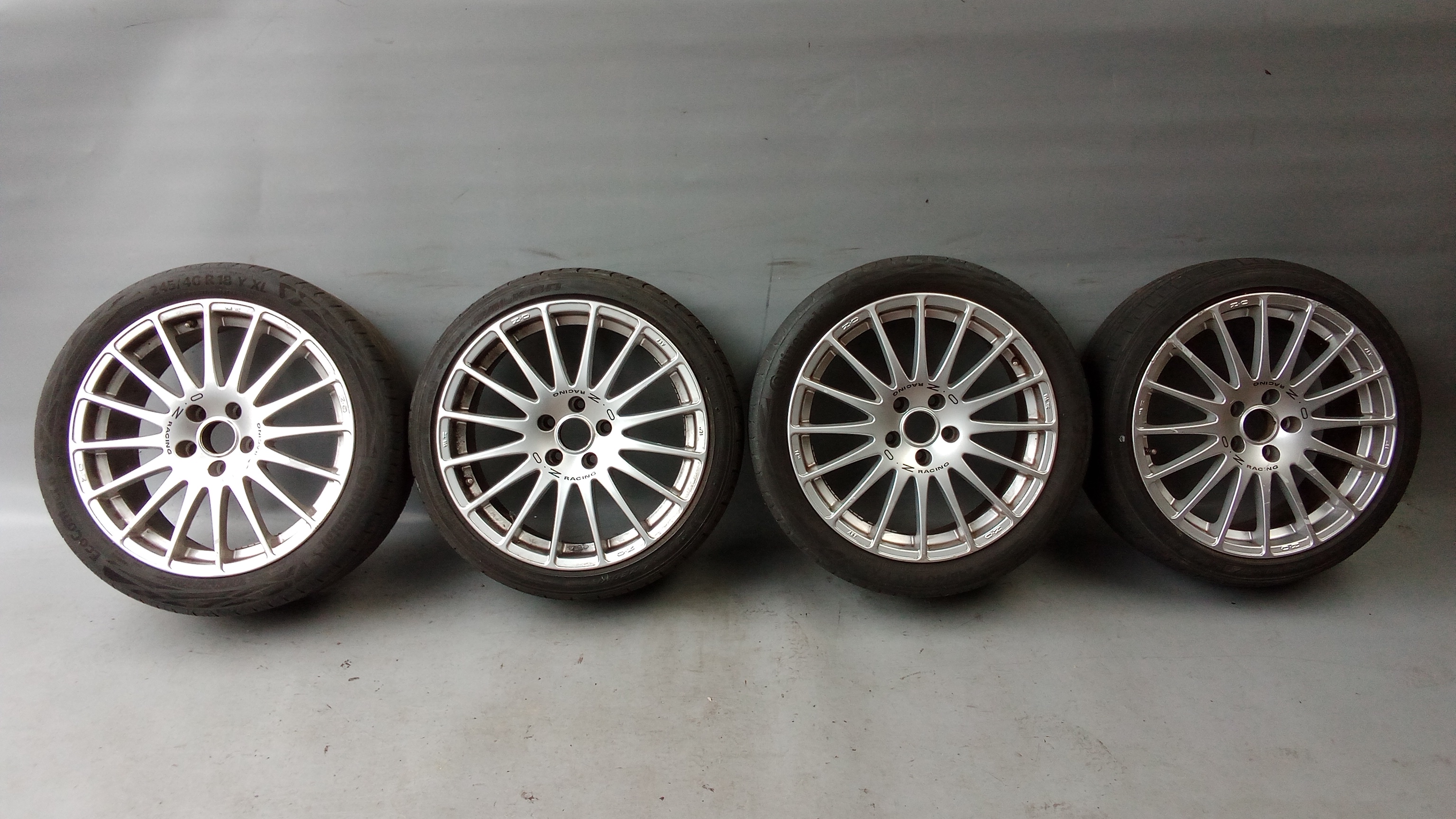 OZ Racing Superturismo GT Alufelgen 8x18 et29 LK 5x112 #OZ