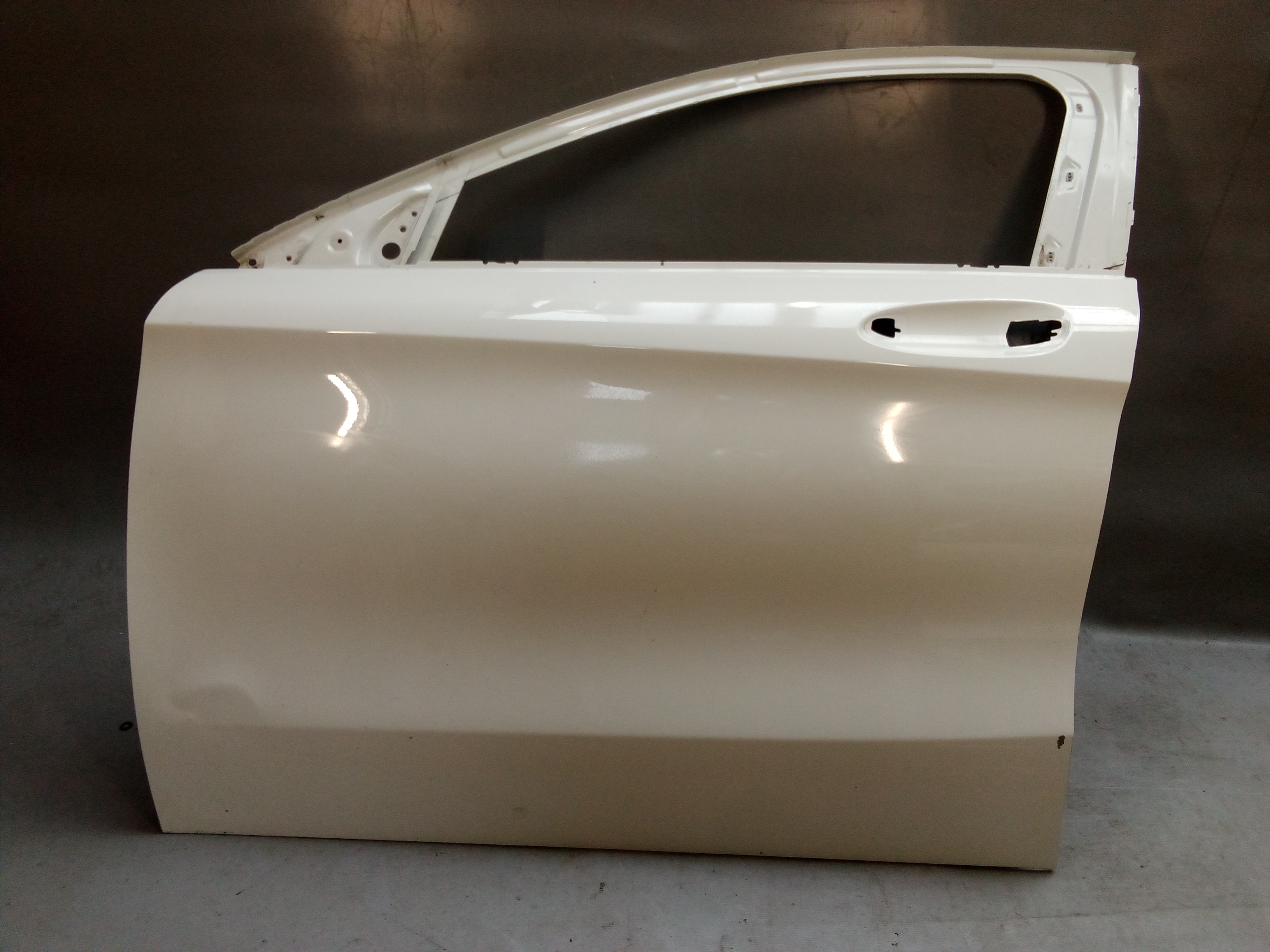 A1567200105 Mercedes X156 GLA Fahrertür Tür Links Vorne Weiss #R3