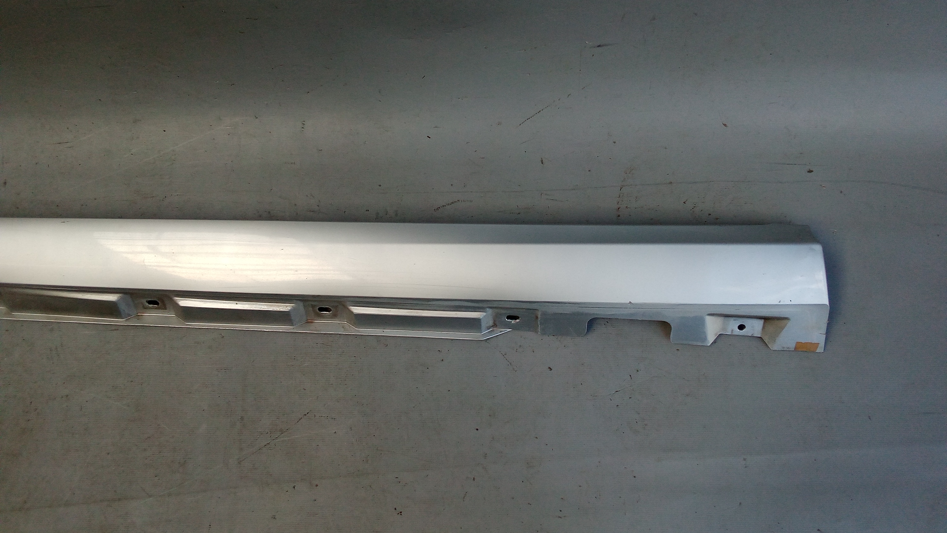 A2516980754 775 Mercedes W251 R-Klasse Schweller Verkleidung Links Silber #E3