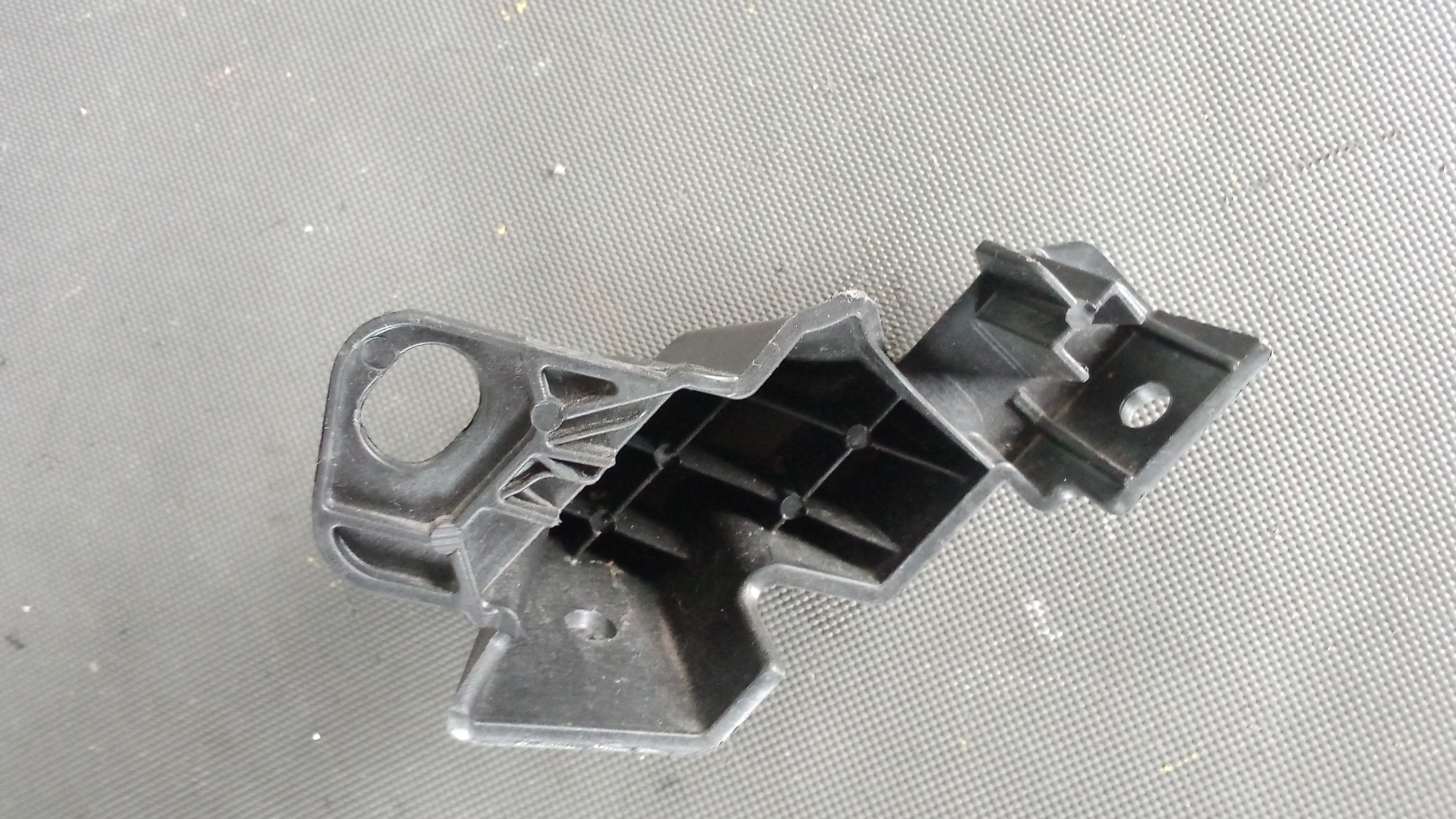 A4636928301 + A4636928101 Mercedes W463 W465 G-Klasse Versteifung Vorne + Hinten Links