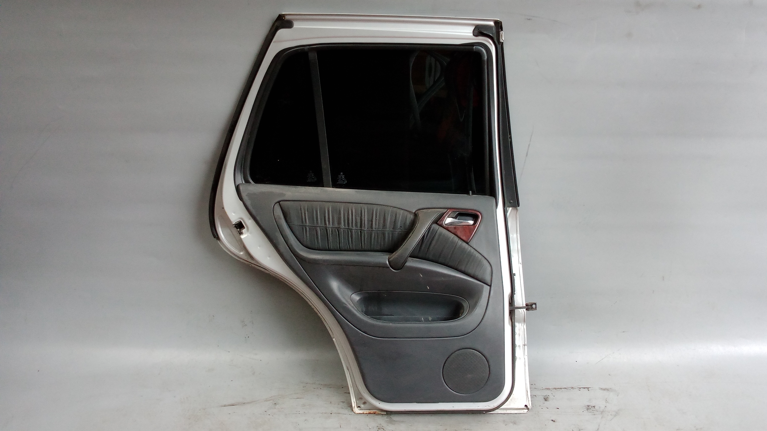 A1637301505 744 Brilliantsilber W163 M-Klasse ML Fondtür Tür Hinten Links #C10