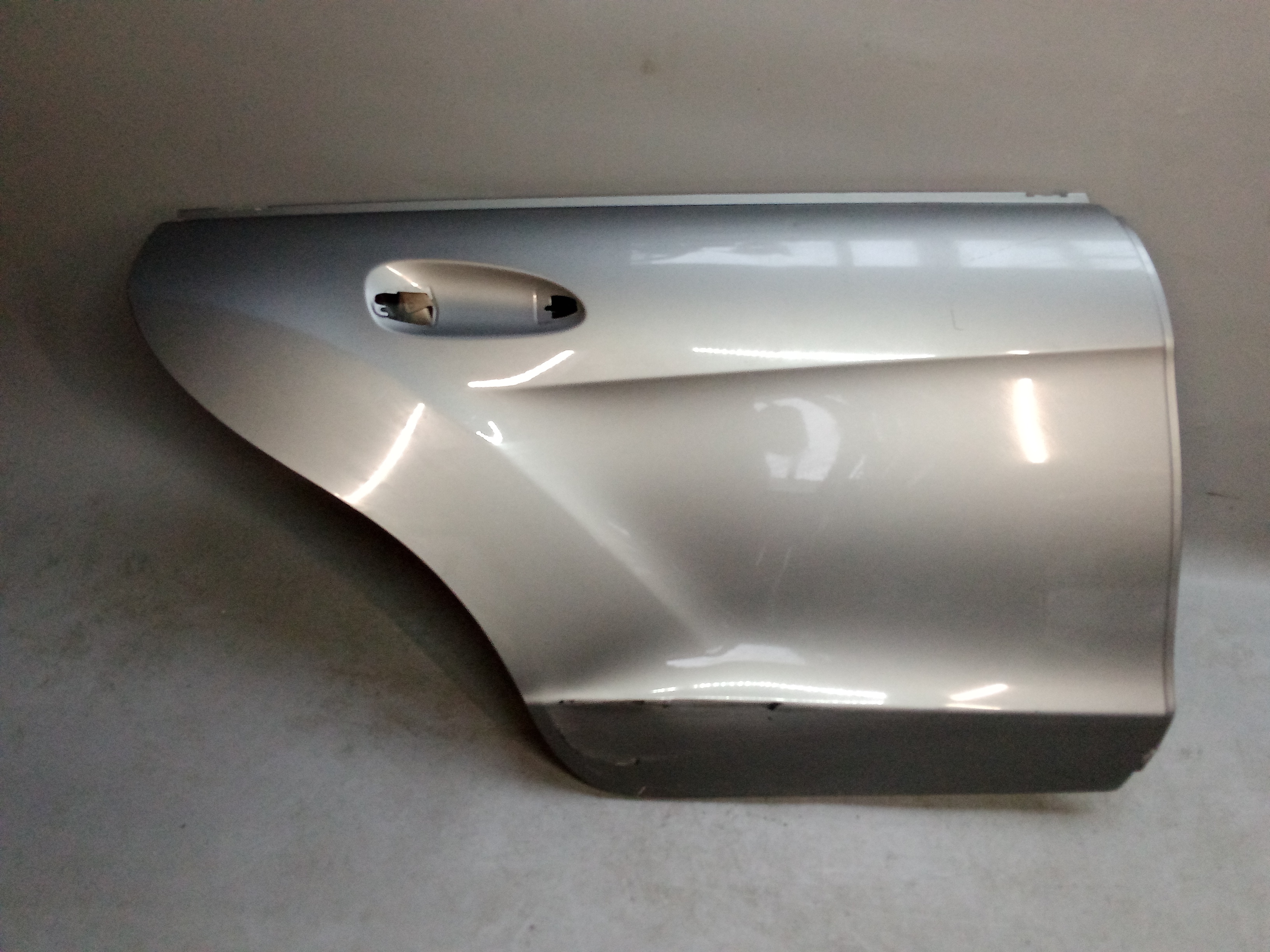 A2187301205 A2187320410 Mercedes C218 CLS Tür Türe hinten Rechts #J2
