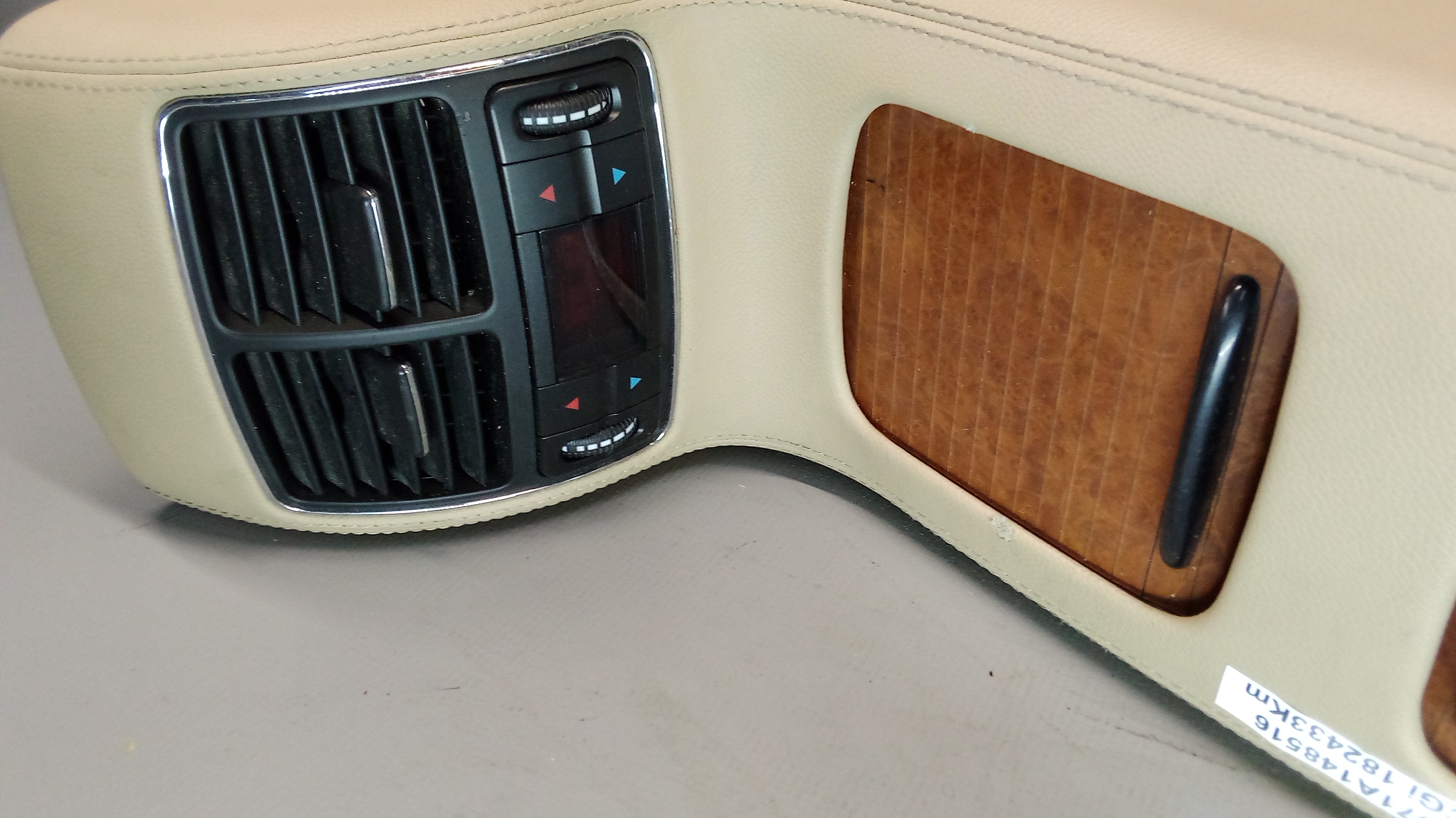 A2196800510 A2192671210 Mercedes W219 Mittelarmlehne Start Stop #25
