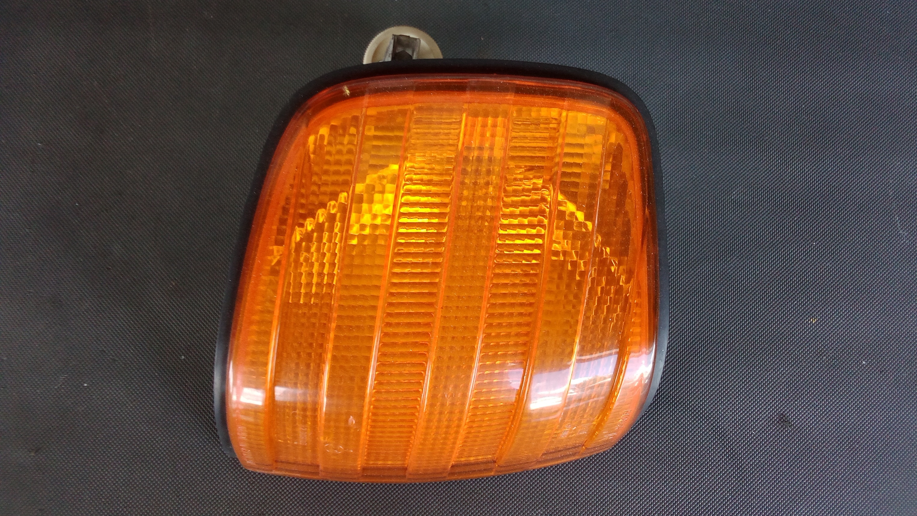 A0008209162 1305233062 Mercedes BOSCH W126 S-Klasse Blinker Vorne Rechts #25