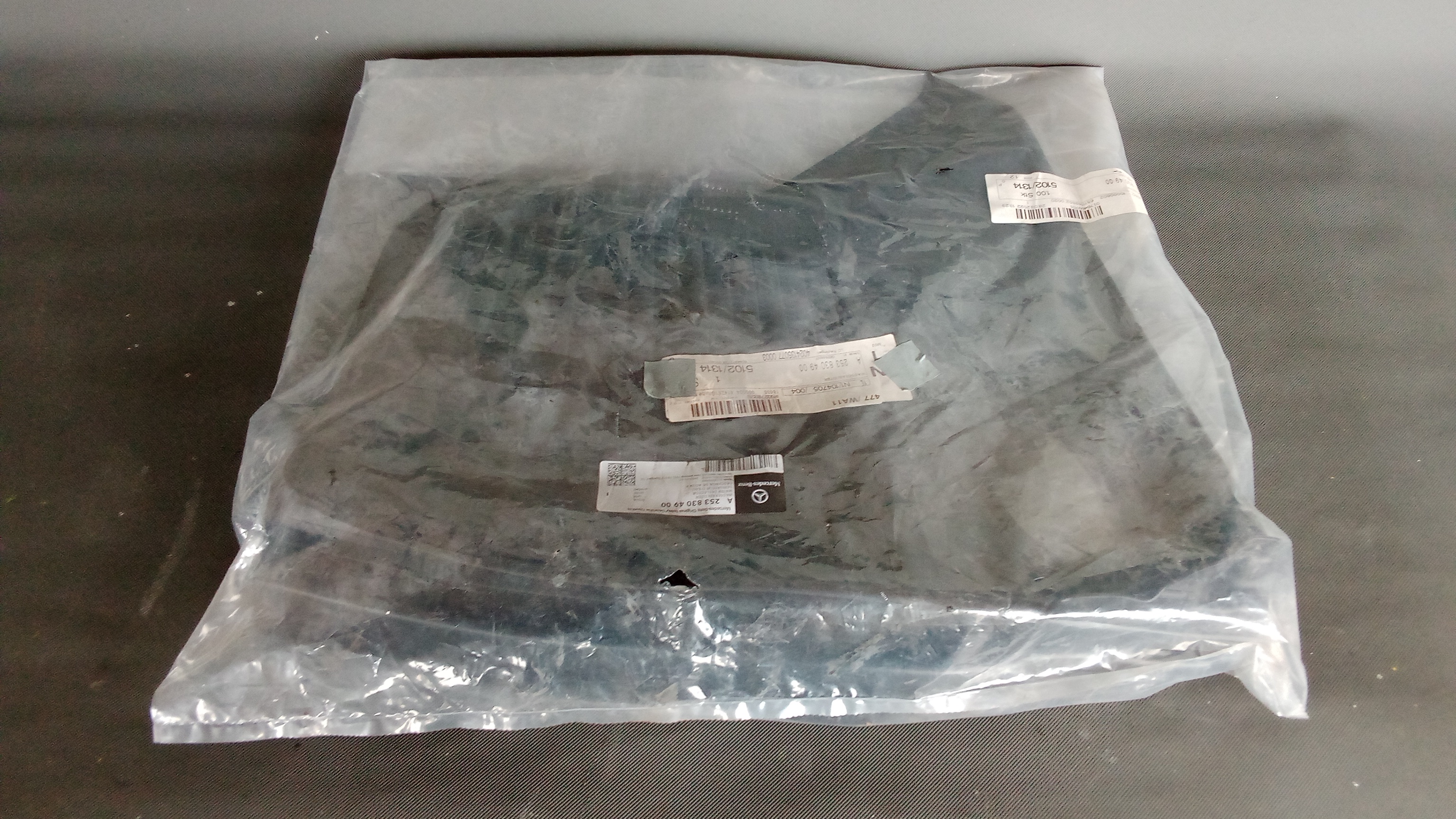 A2538304900 Mercedes C253 GLC N293 EQC Wasserableiter Links #Ci