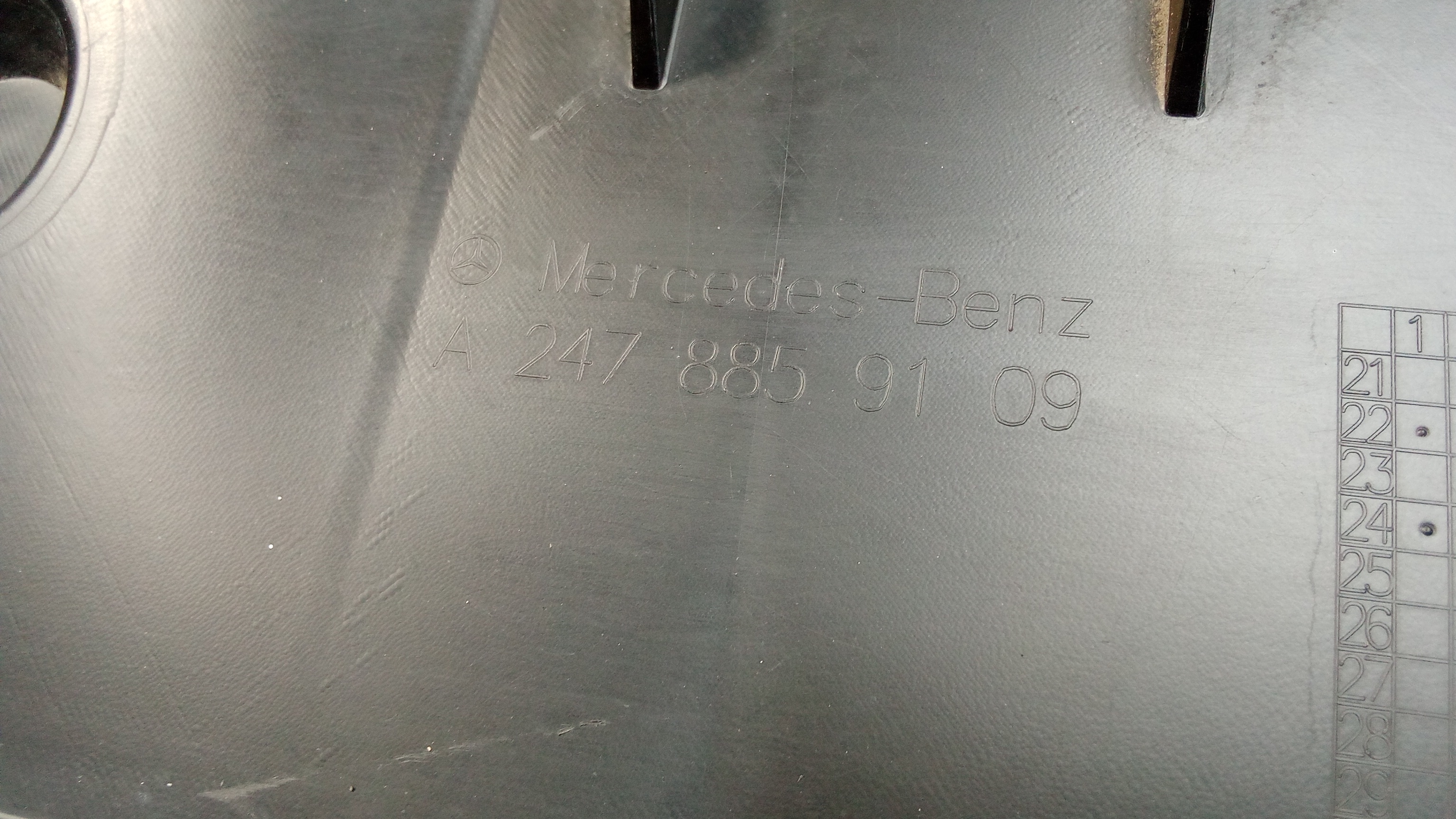 A2478859109 Mercedes W247 H247 GLA Stoßstange Verkleidung Vorne Unten #H3