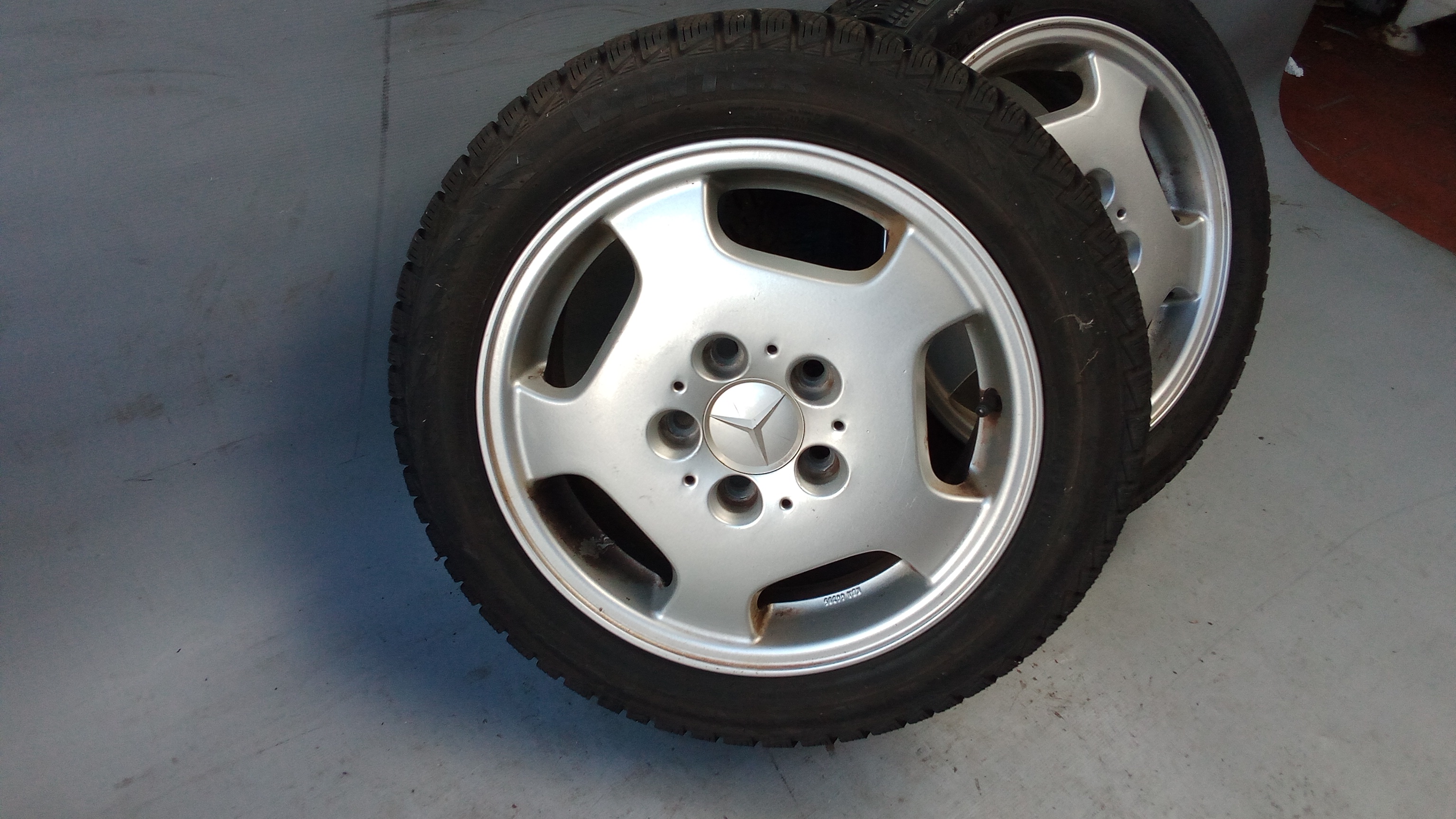 KBA44395 Mercedes W168 Alufelgen + Winterreifen 7x15 et50 185 55 R15 #XP