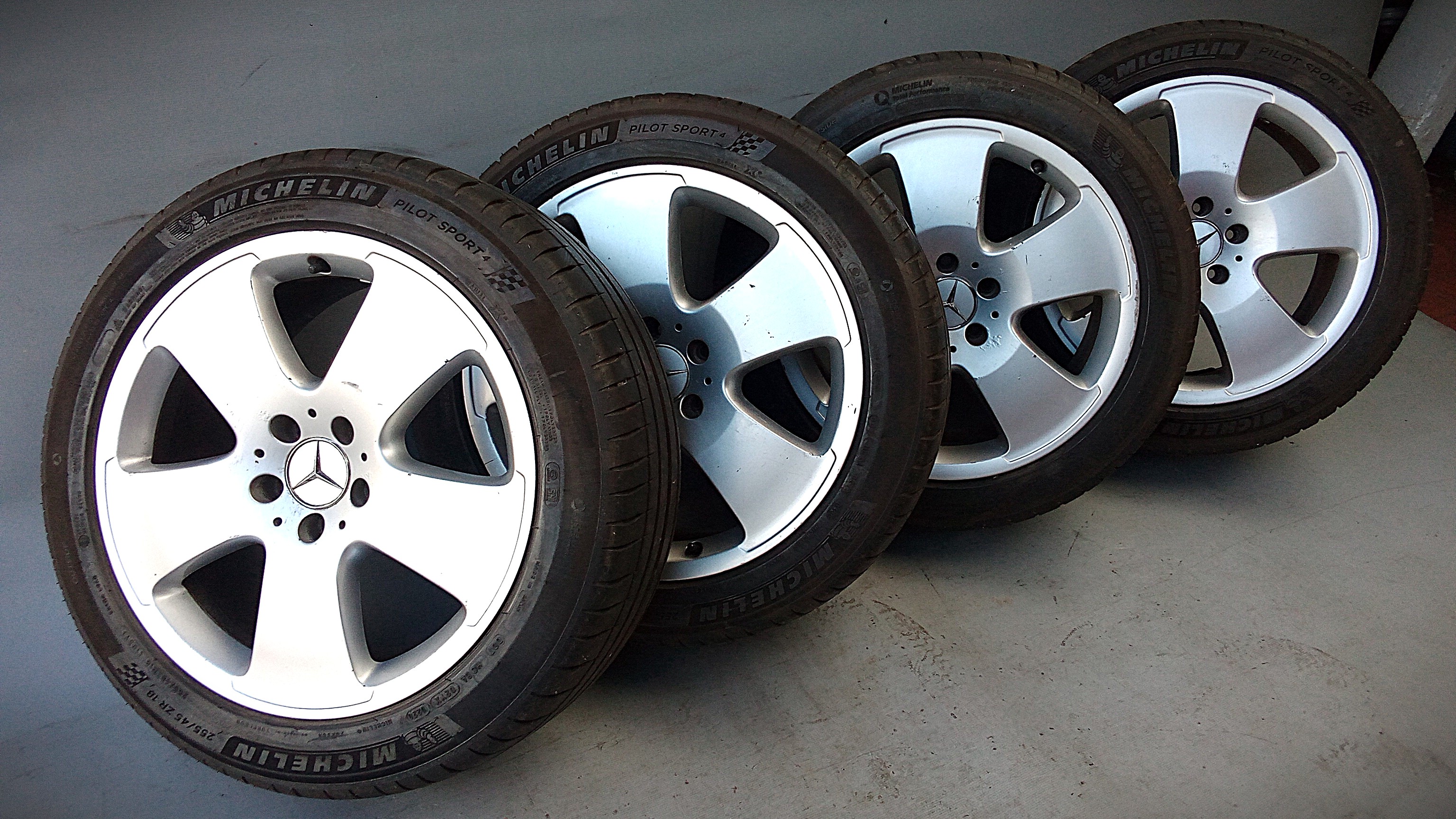 A2214012102 Mercedes W221 S-Klasse Alufelgen Sommerreifen 255 45 ZR18 103Y Michelin #XA