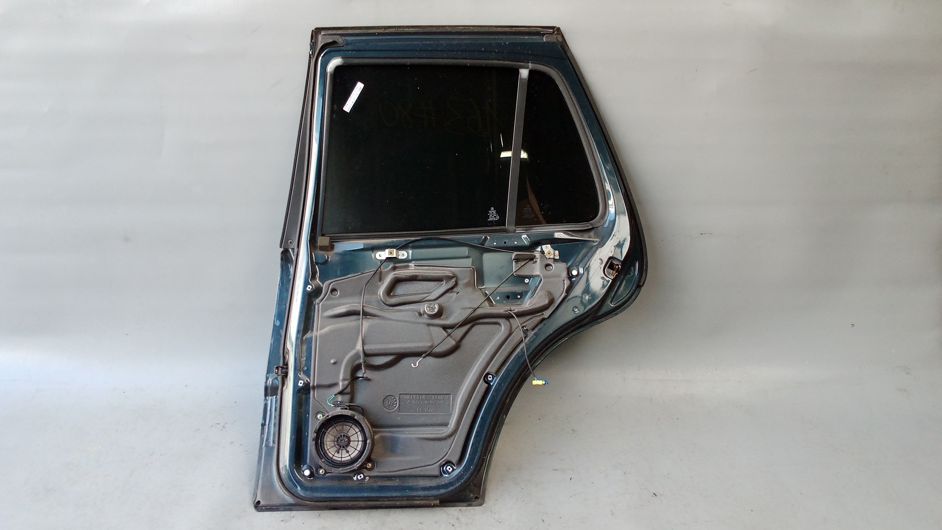 A1637301605 189 Smaragdschwarz W163 M-Klasse ML Fondtür Tür Hinten Rechts #80