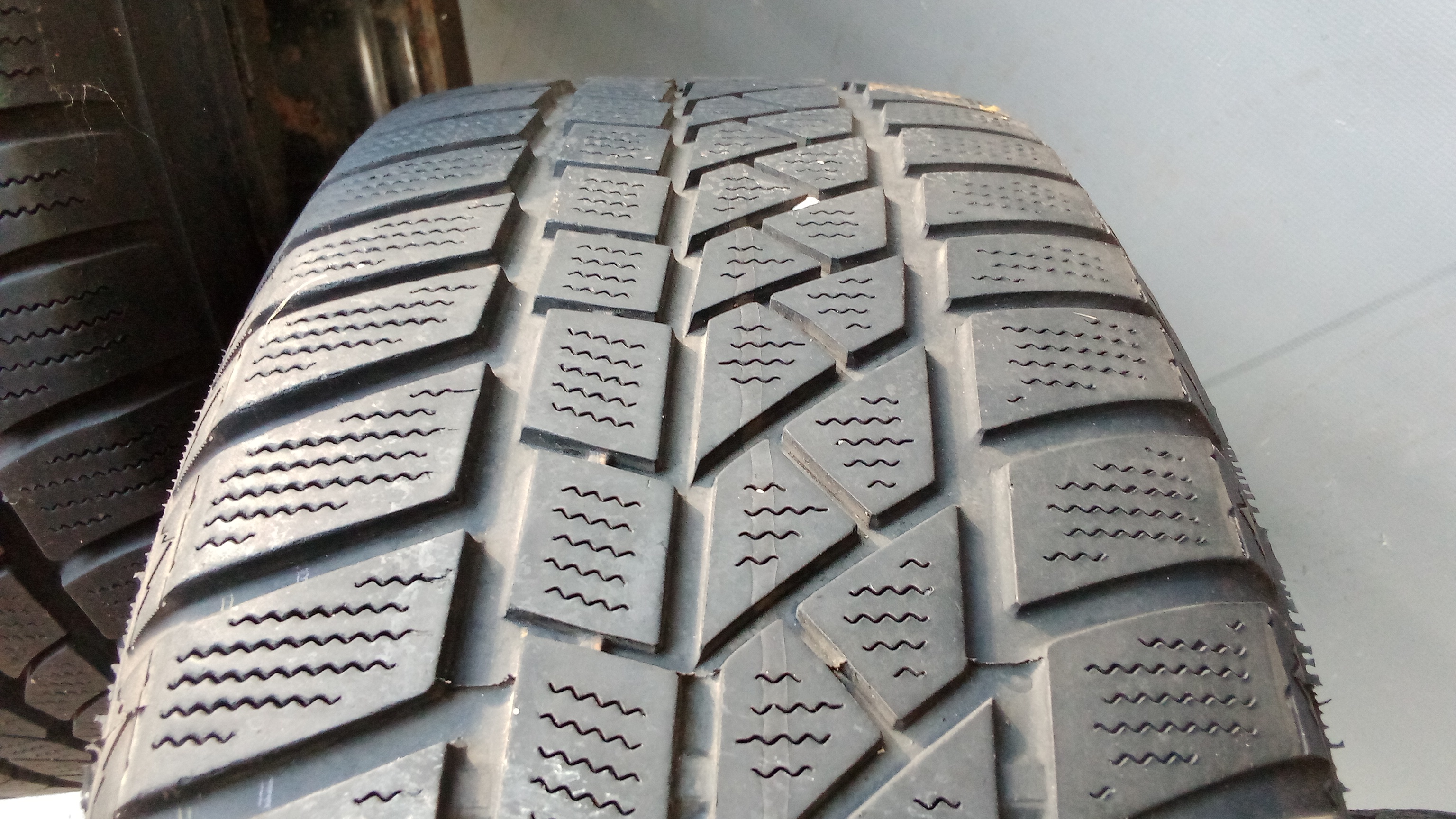 Mercedes W202 C-Klasse Stahlfelgen + Winterreifen + Radkappen 205 60 R15 95H #XH