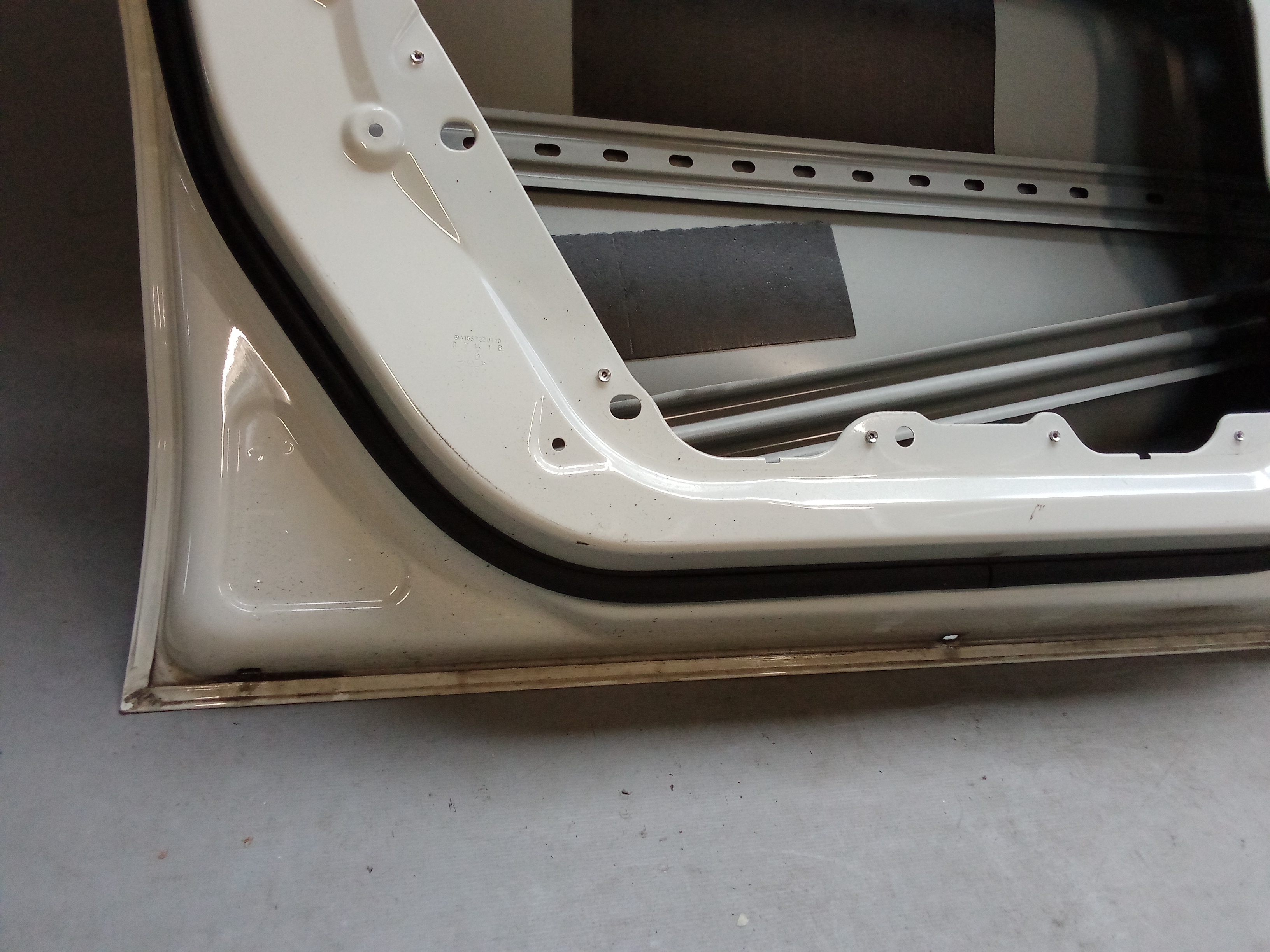 A1567200105 Mercedes X156 GLA Fahrertür Tür Links Vorne Weiss #R3